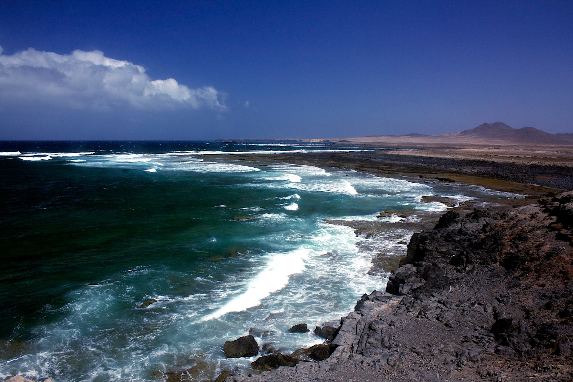 From Punta Jandia the view goes north to the spectacular coast line.