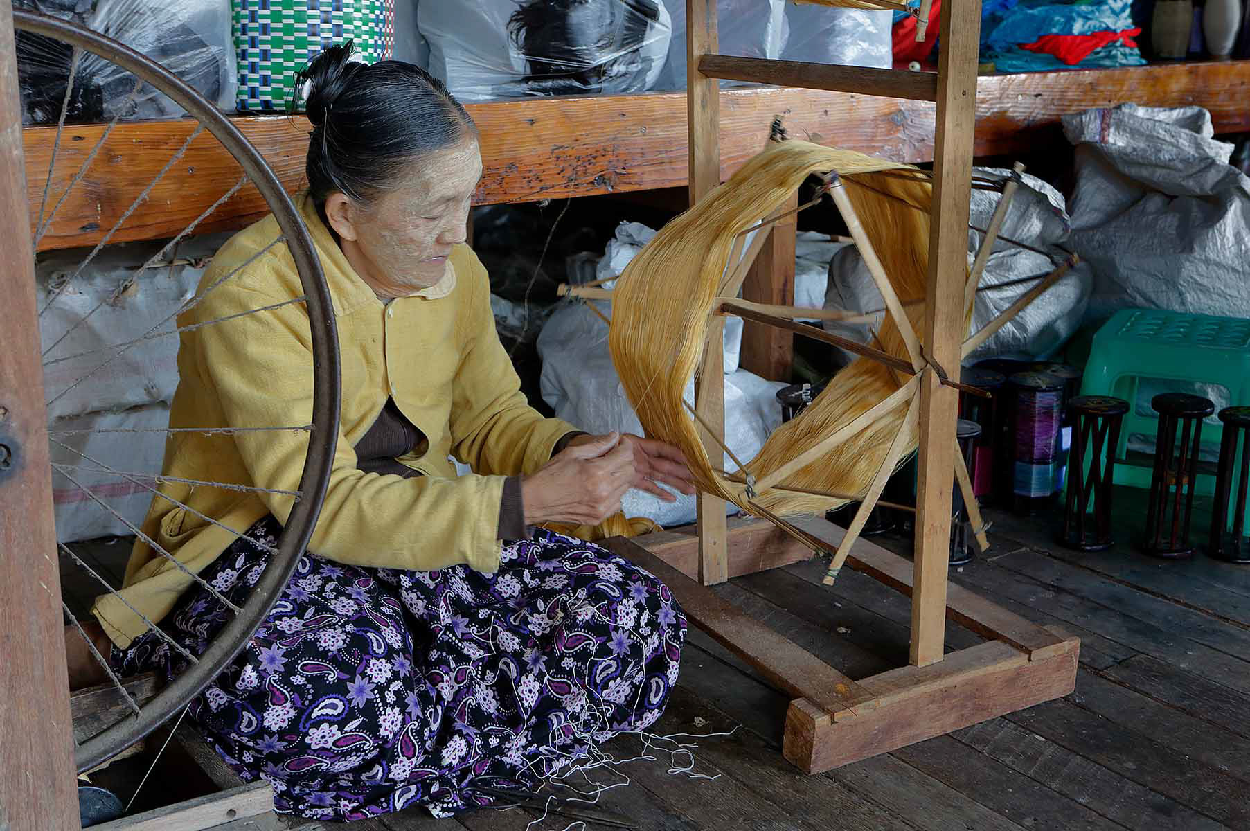 Cloth Factory, Khon Village