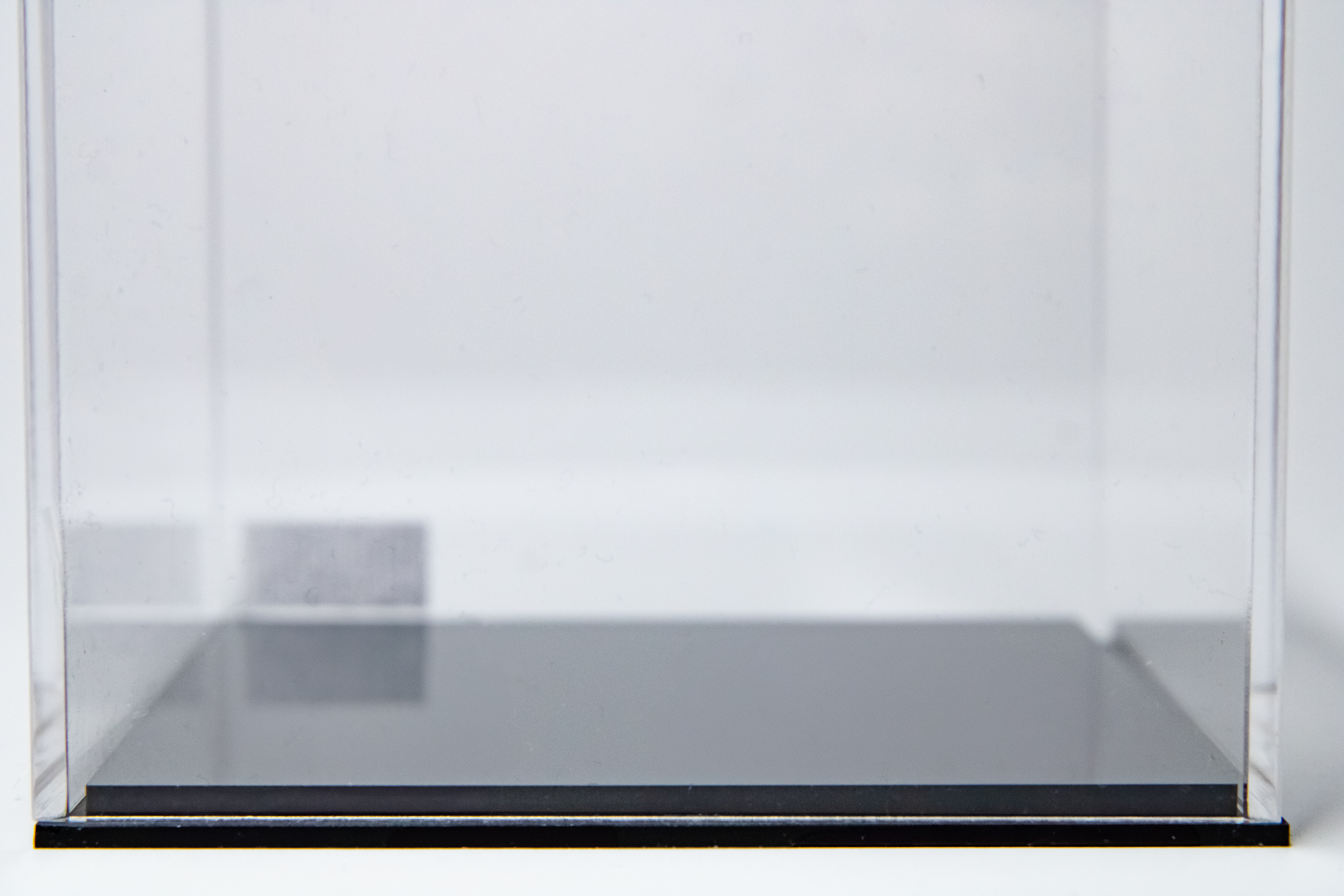 MODEL 000: FRAME