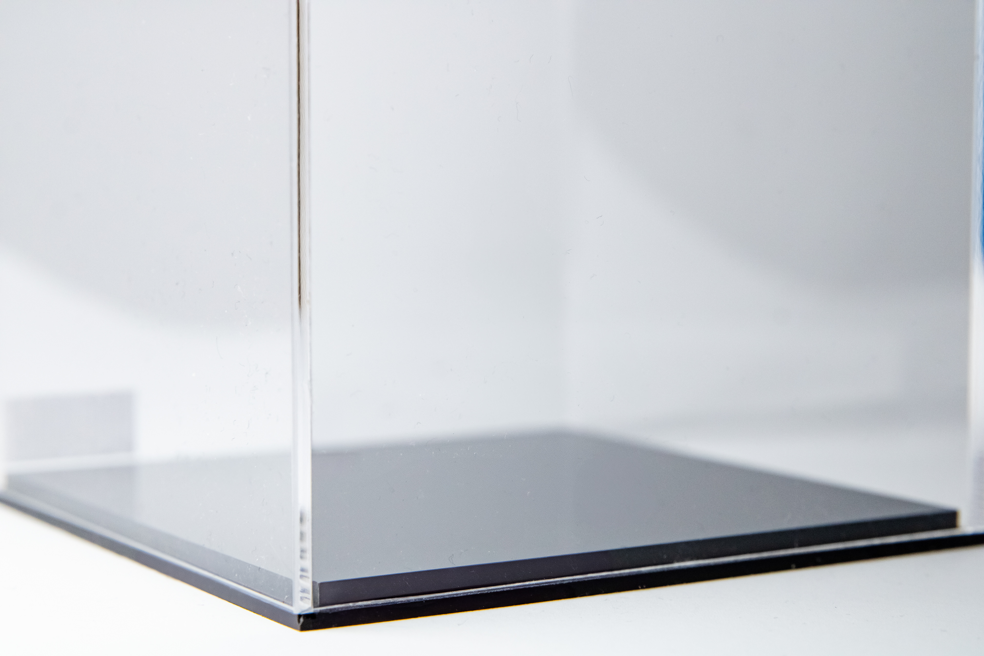 MODEL 000: FRAME