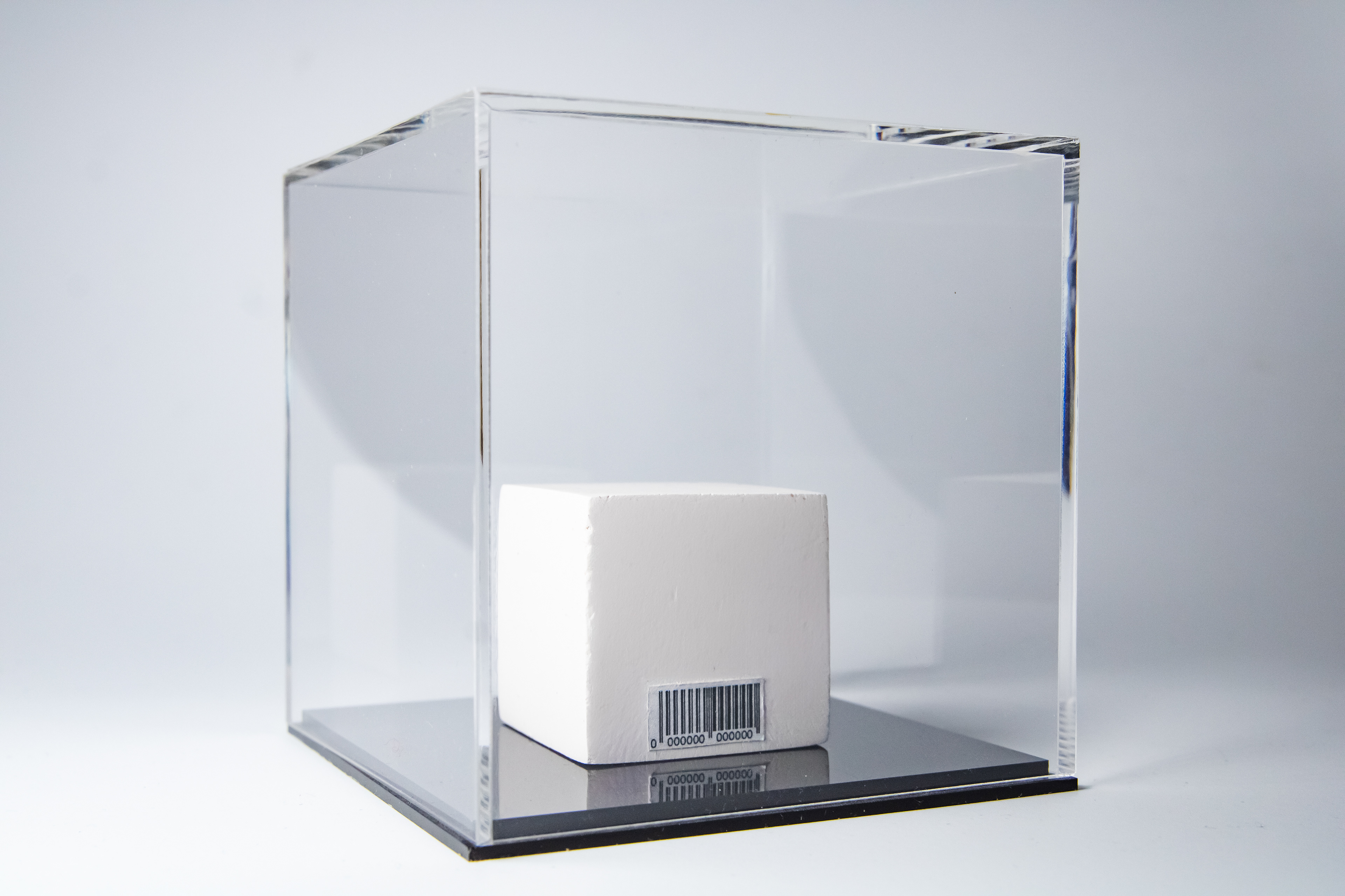 MODEL 000: ICON
