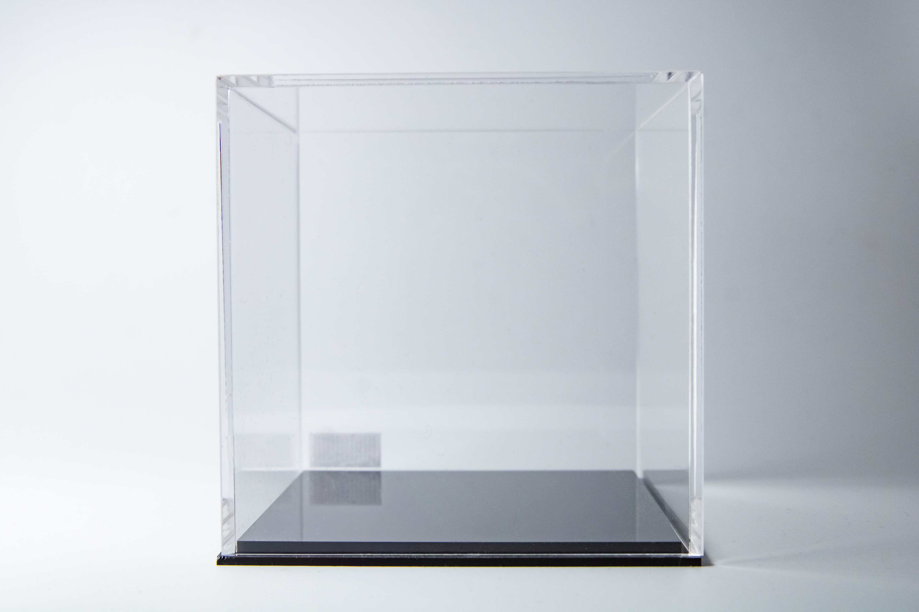 MODEL 000: FRAME