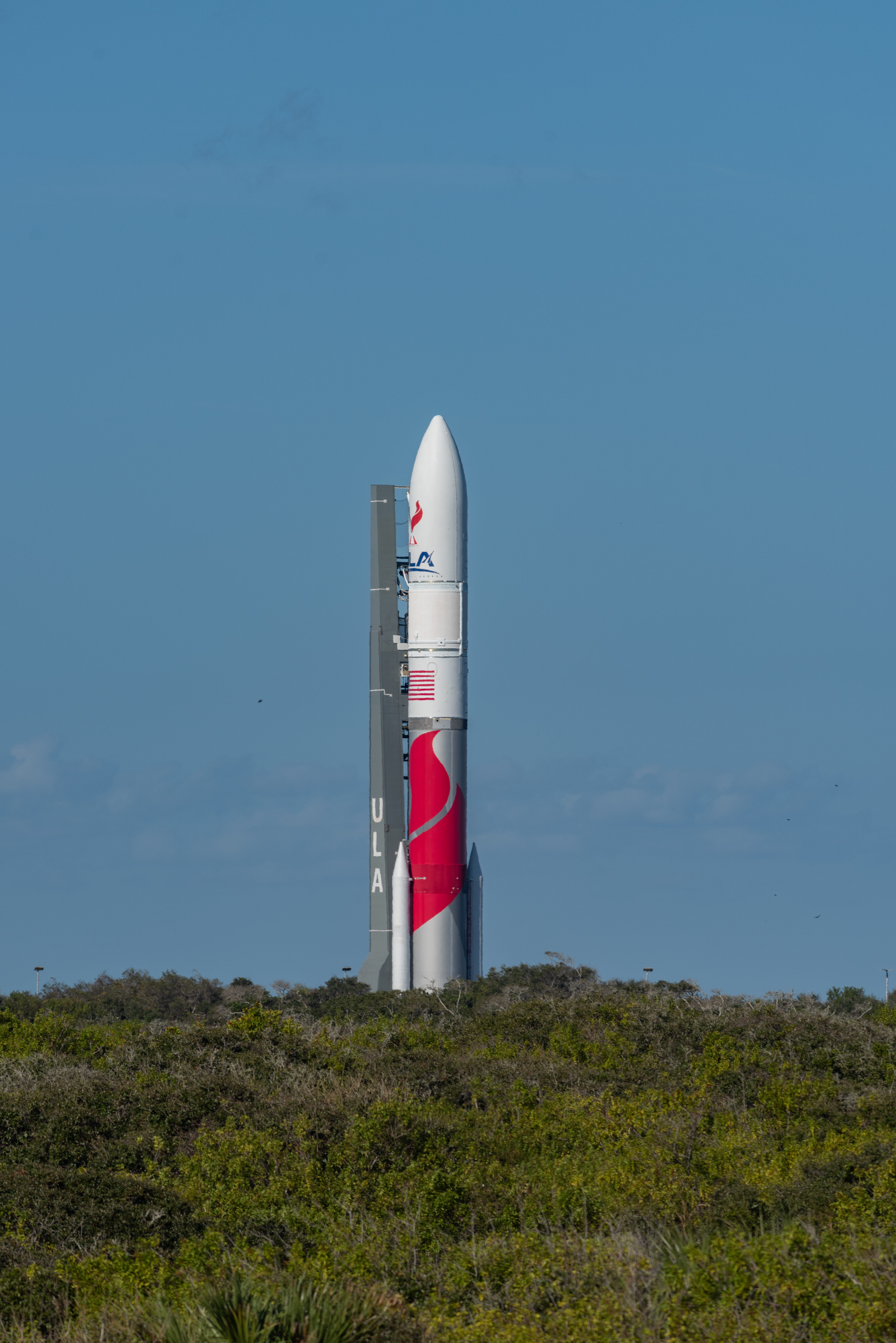 Rollout of ULA's new Vulcan rocket on January 5, 2024. Credit: Brandon Moser/90.7 WMFE