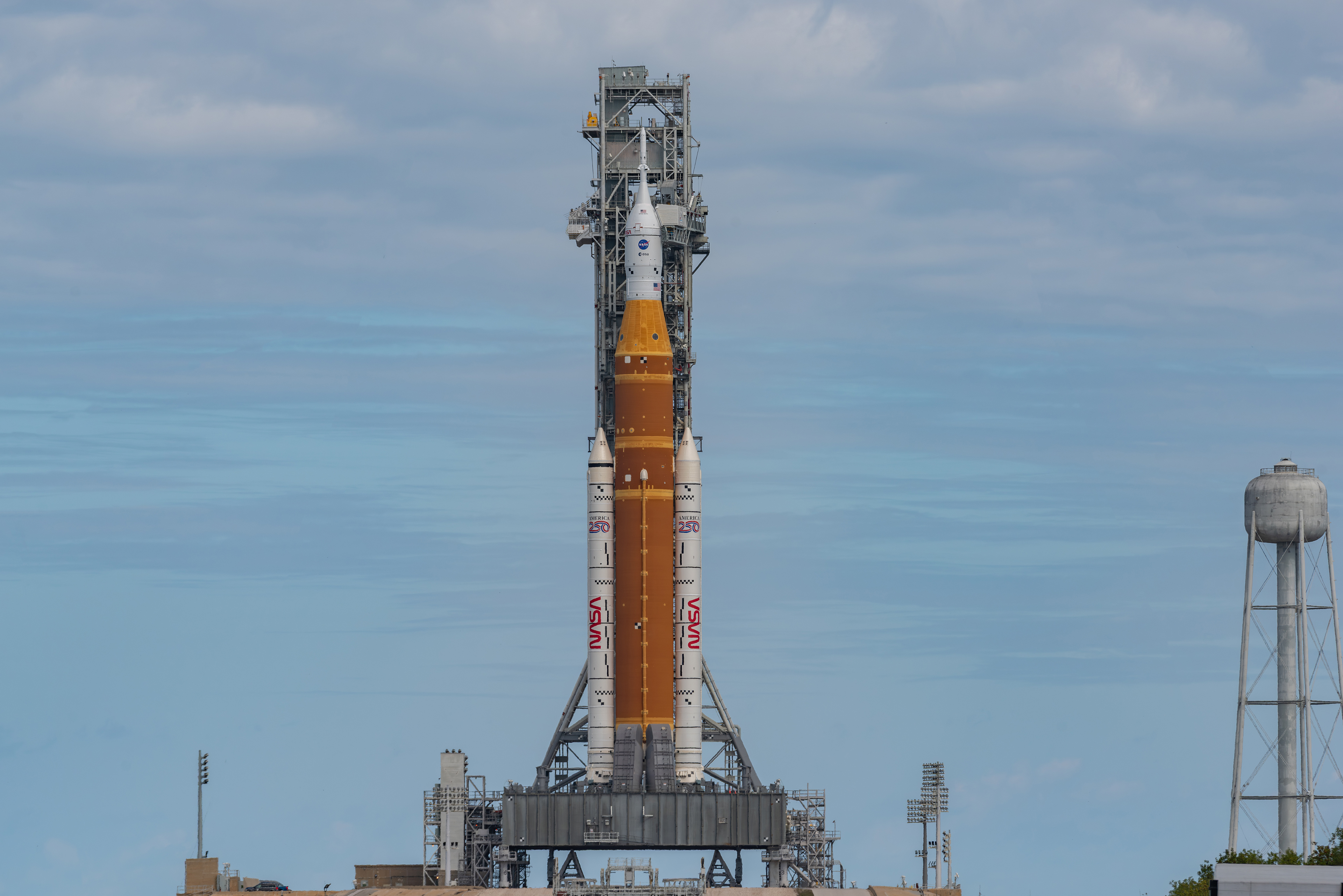 January 30, 2026- NASA host a photo op from NASA's Crawlerway for select members of the media.