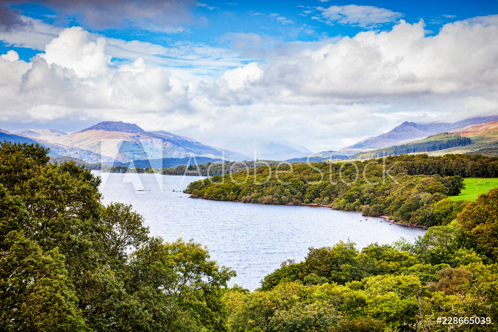 och Lomond and the Trossachs National Park from Craigiefort