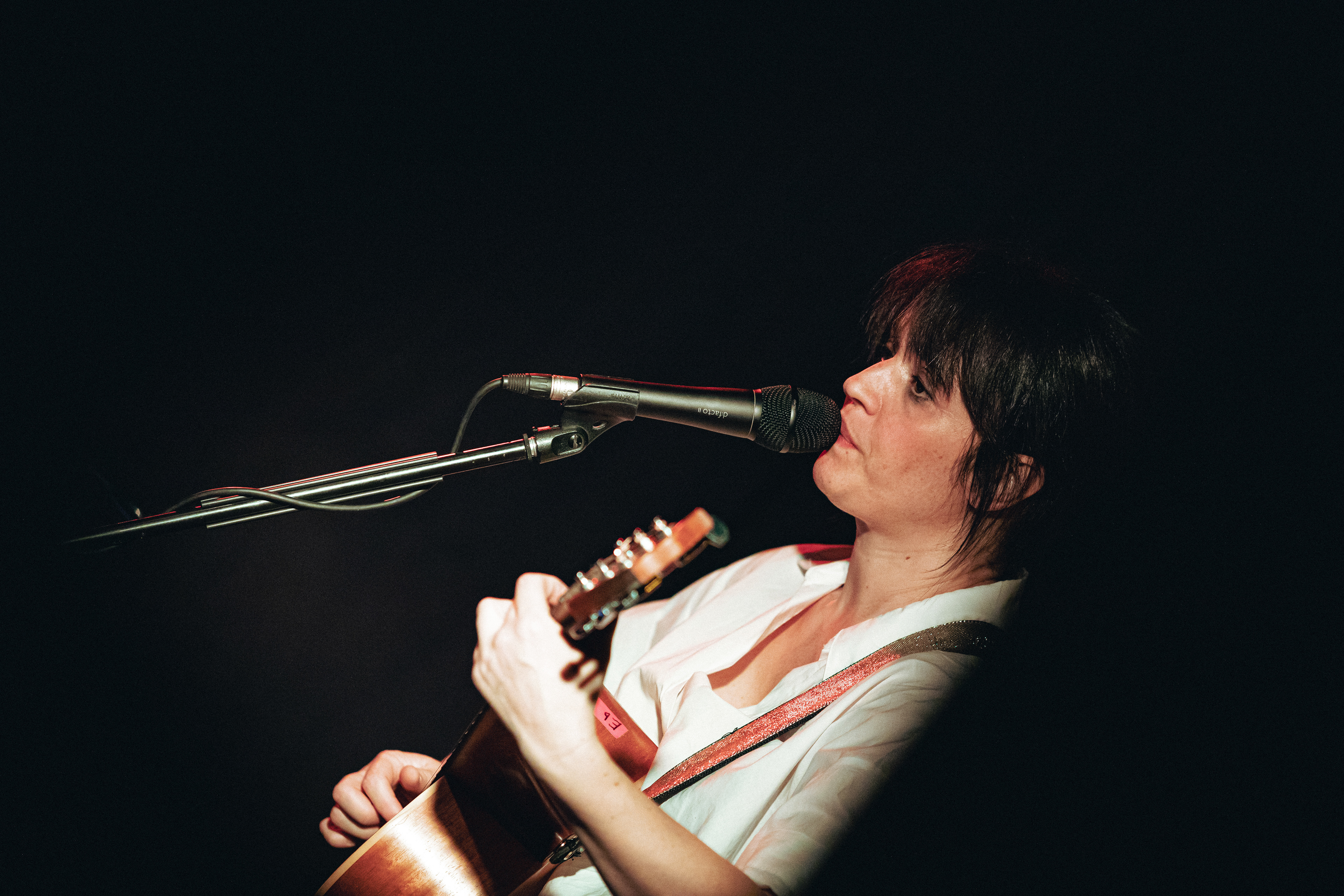 Carmen Consoli durante la segunda de sus actuaciones en el Café Berlín... LIX