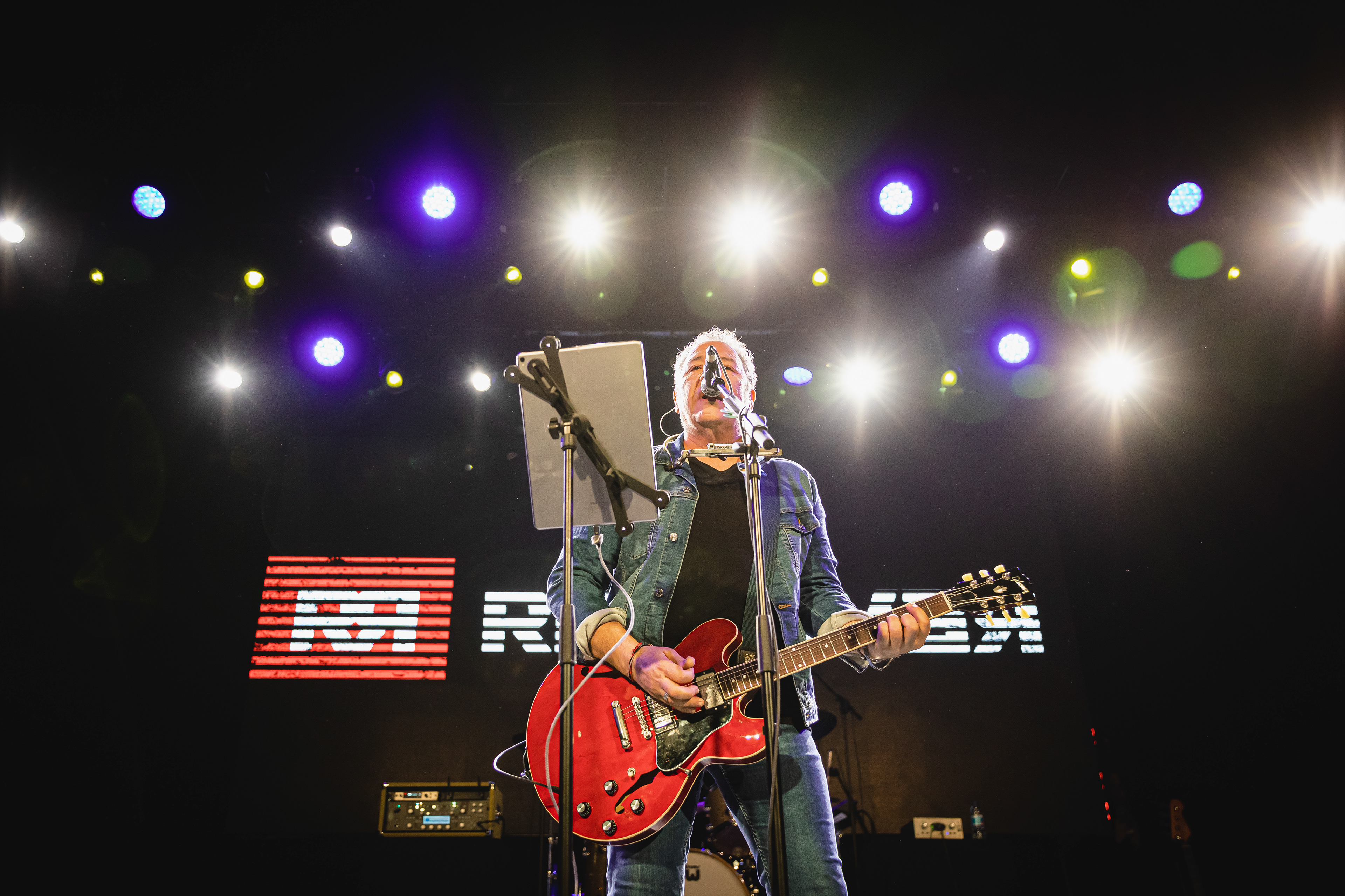 Revolver en La Riviera. Gira Adictos a la euforia... I