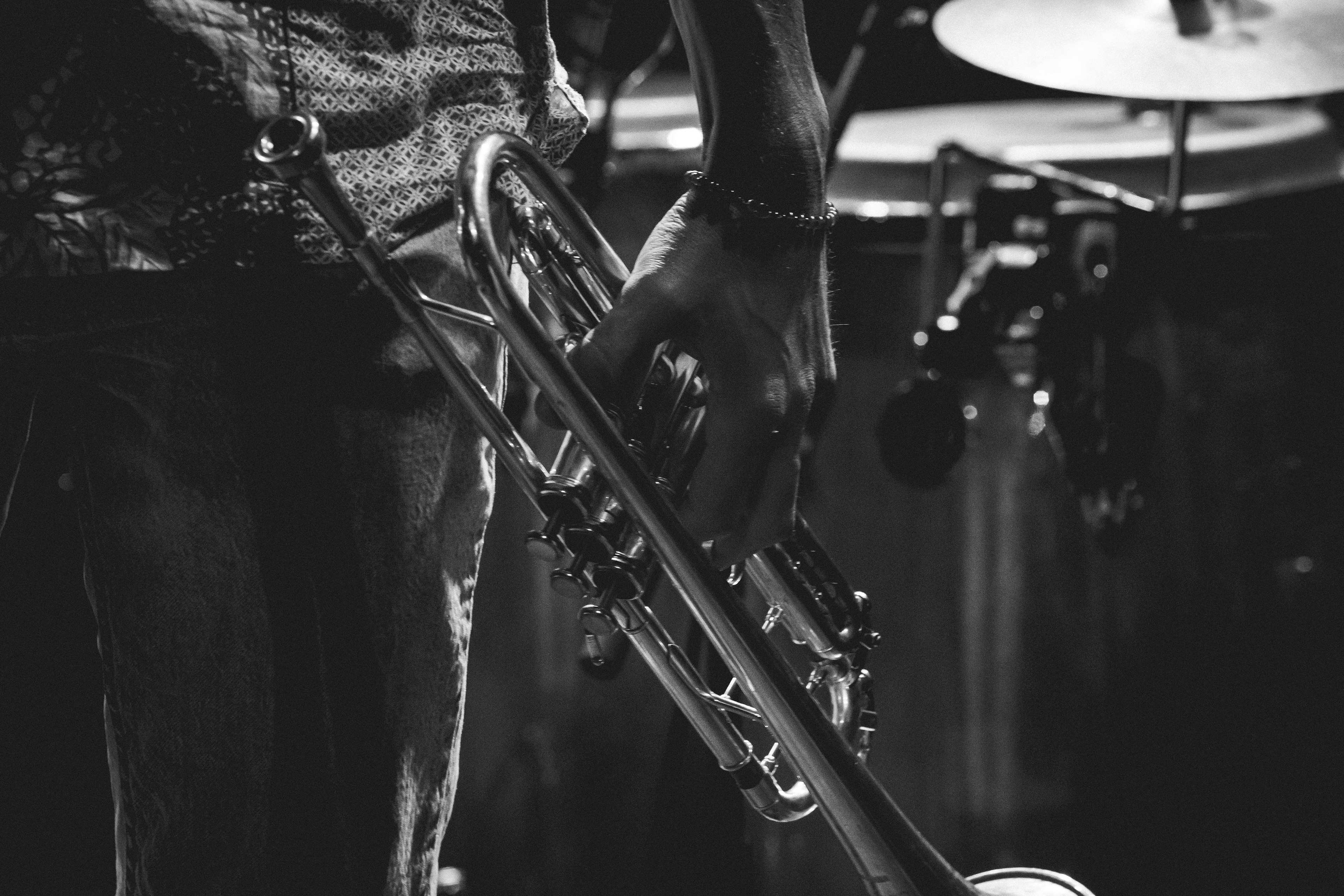 Alcohol Jazz en el Café Berlín... III