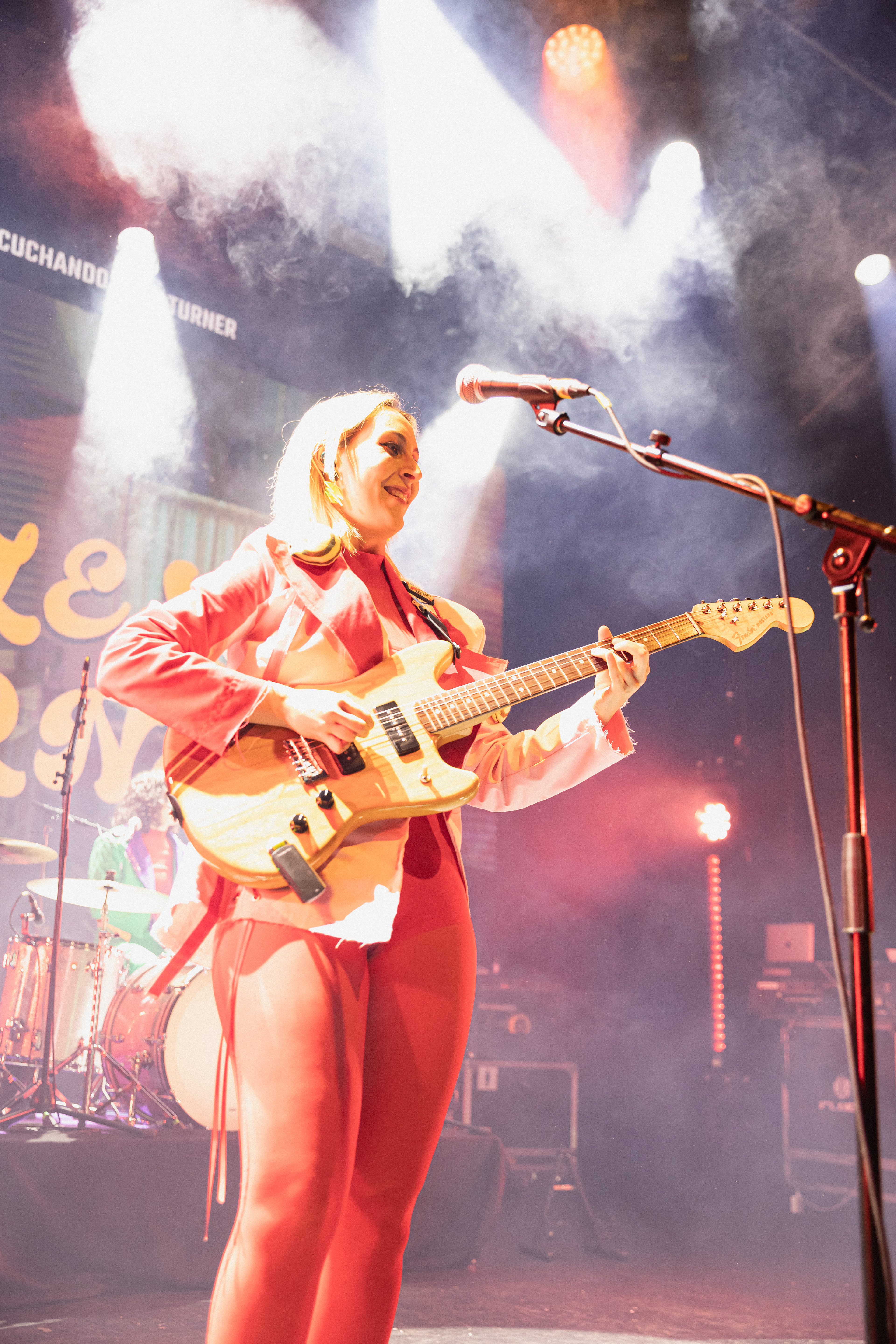 Ginebras durante la presentación de su disco ¿Quién conoce a Billie Max?... CXIII