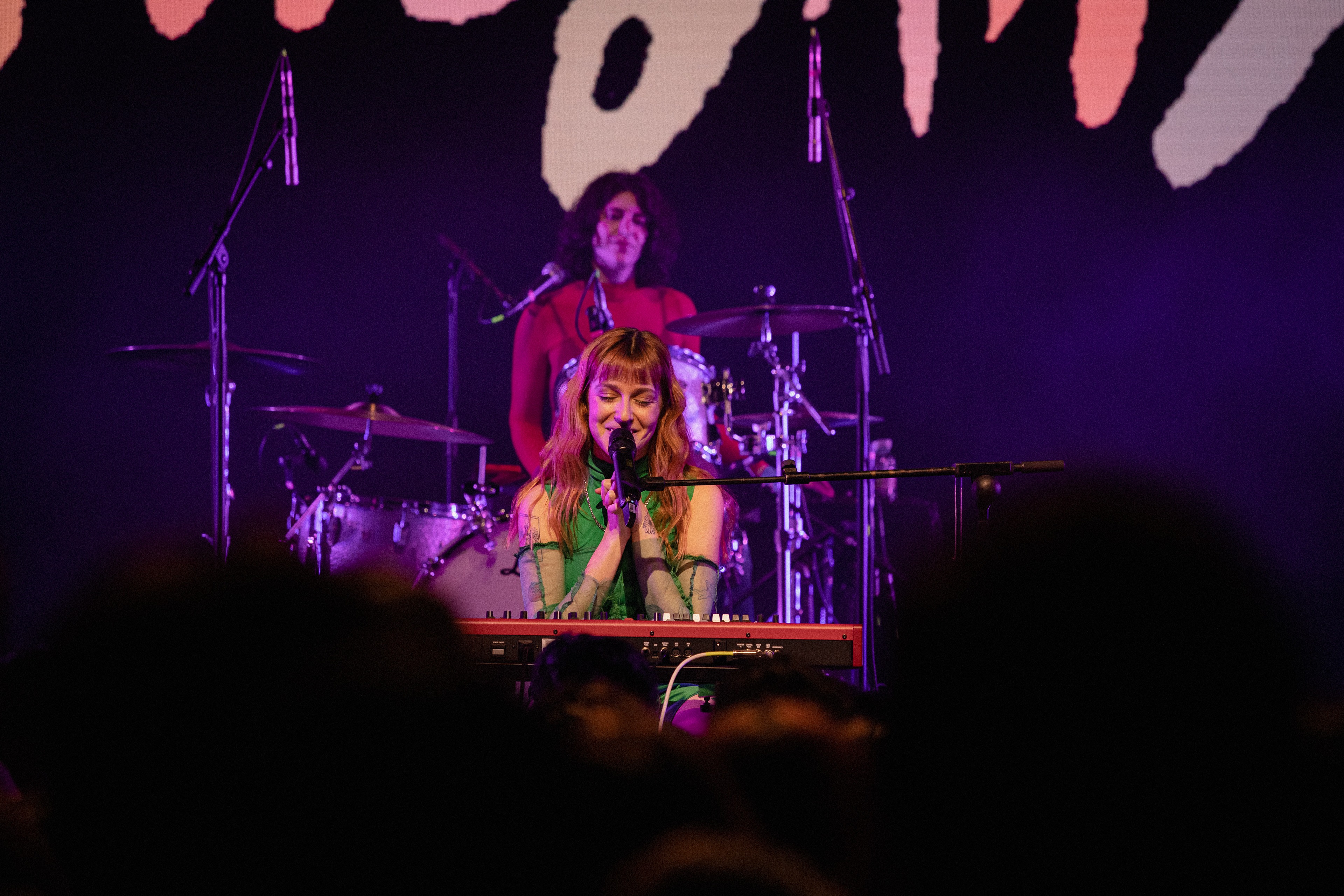 Ginebras durante la presentación de su disco ¿Quién conoce a Billie Max?... XLV