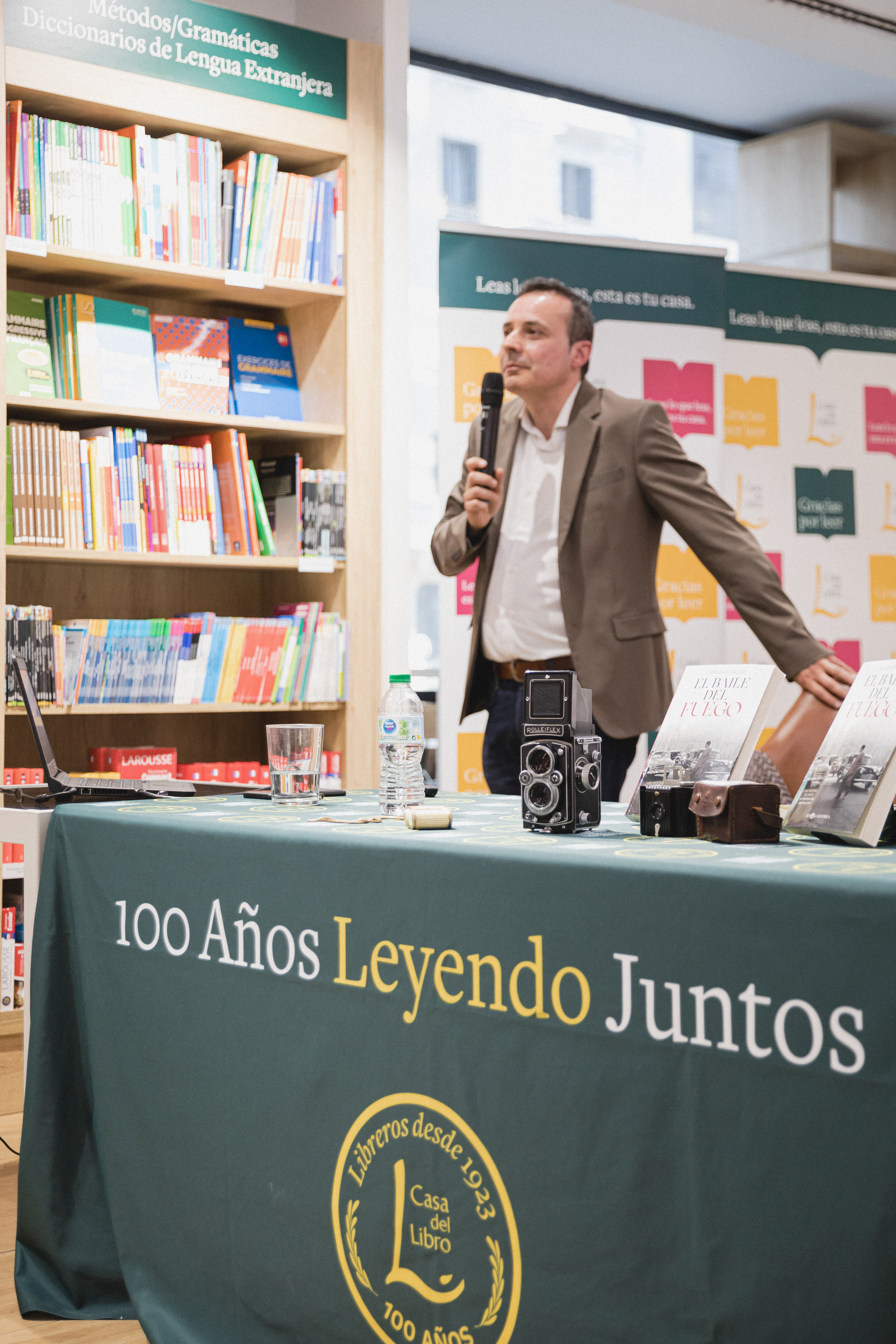 Presentación 'El baile del fuego'... II