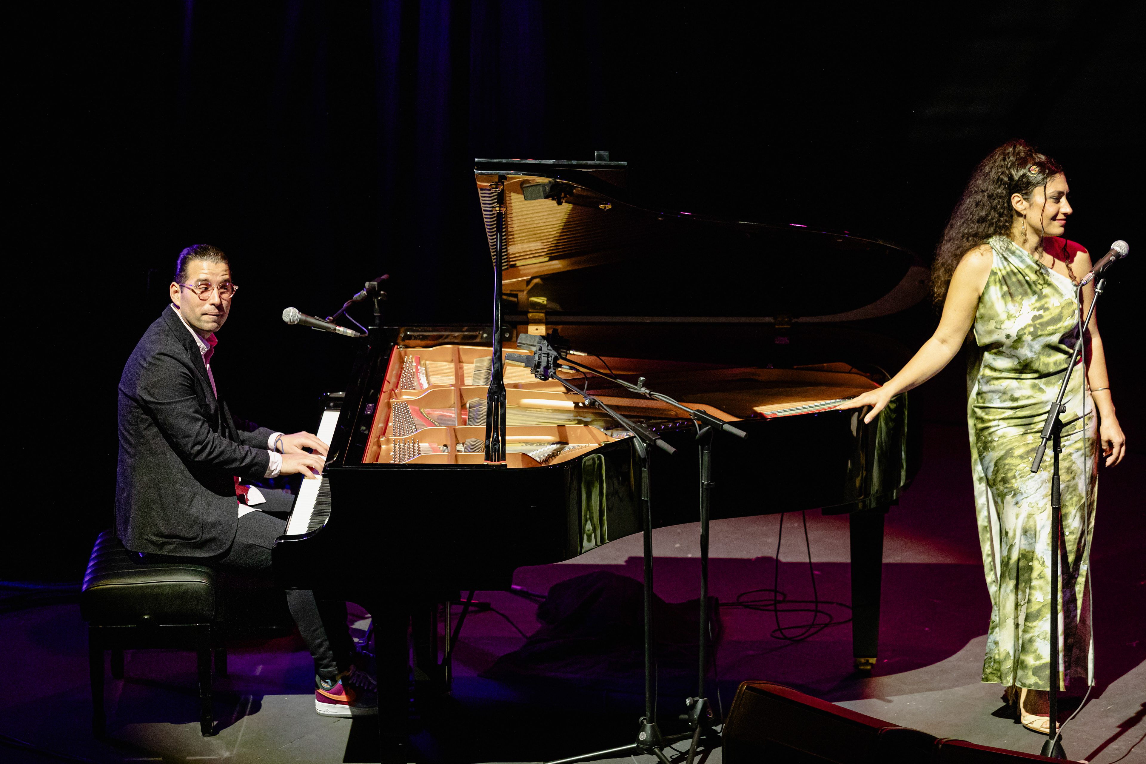 ALFREDO RODRÍGUEZ y ELIF SÁNCHEZ en el Teatro Pavón, en la última edición del Festival de Jazz de Madrid, 2023.