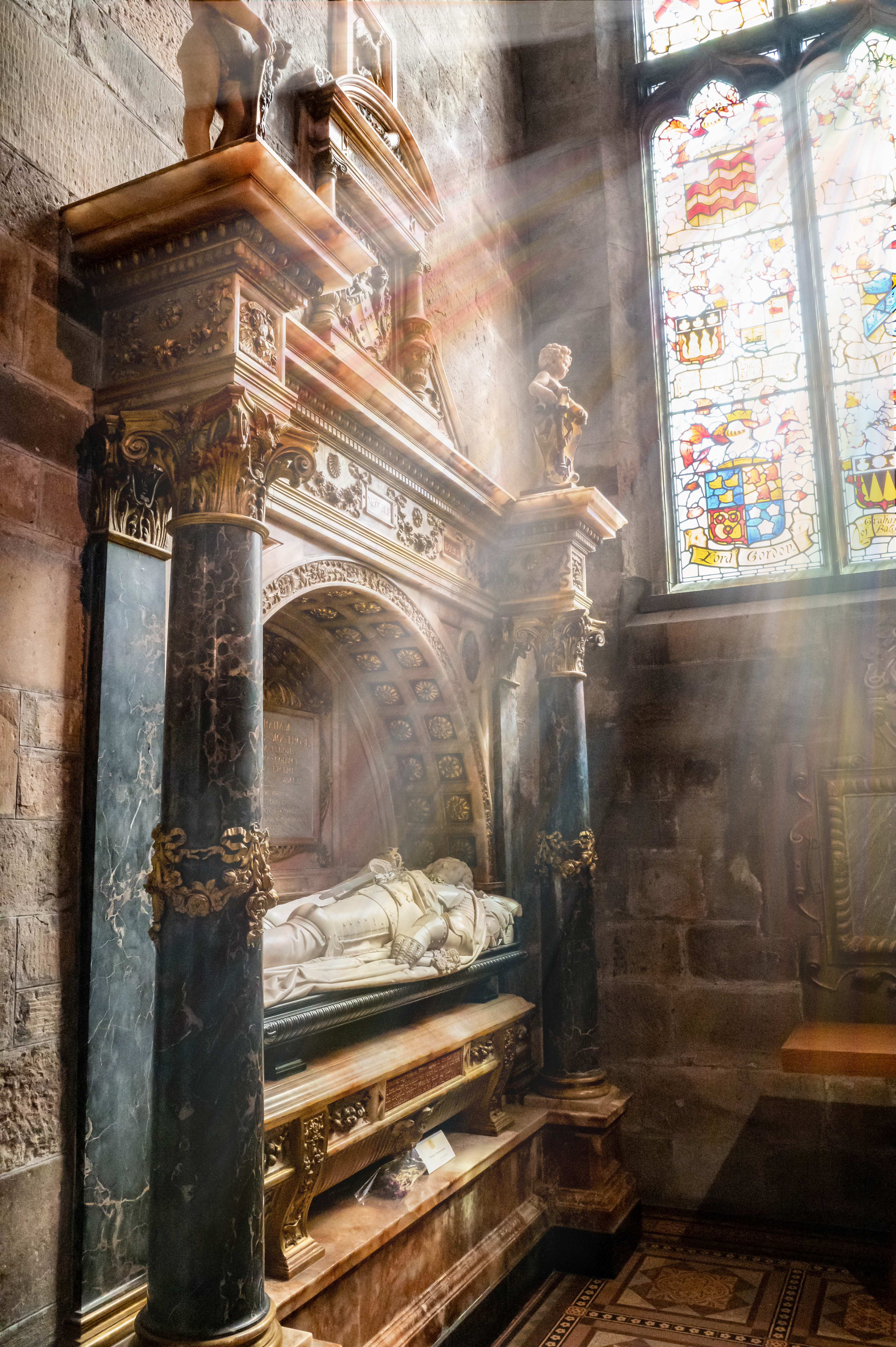 St Giles church sunlight Edinburgh