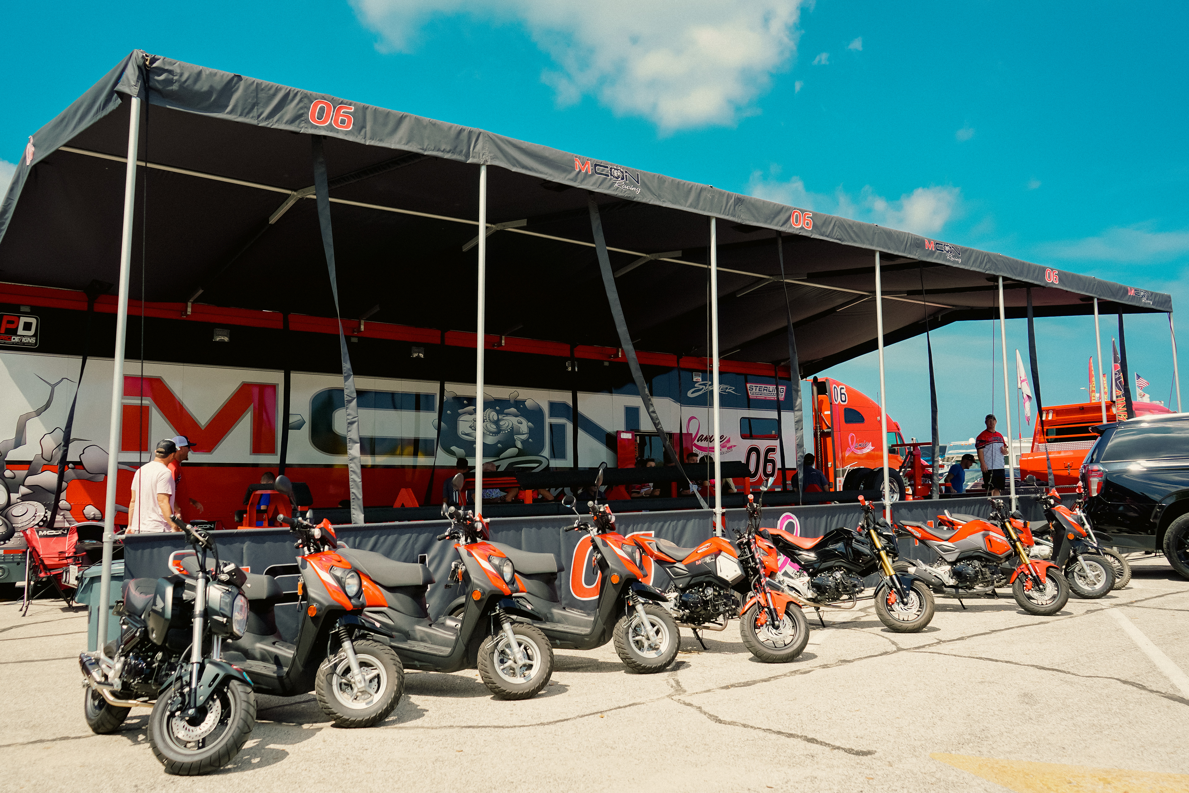 MCON Racing tent