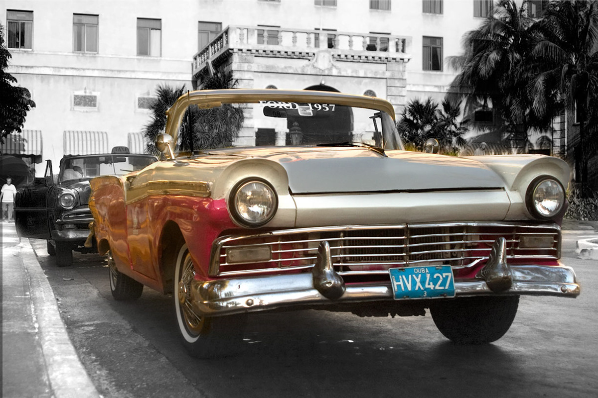Classic Ford outside the National Hotel, Vedado, Havana