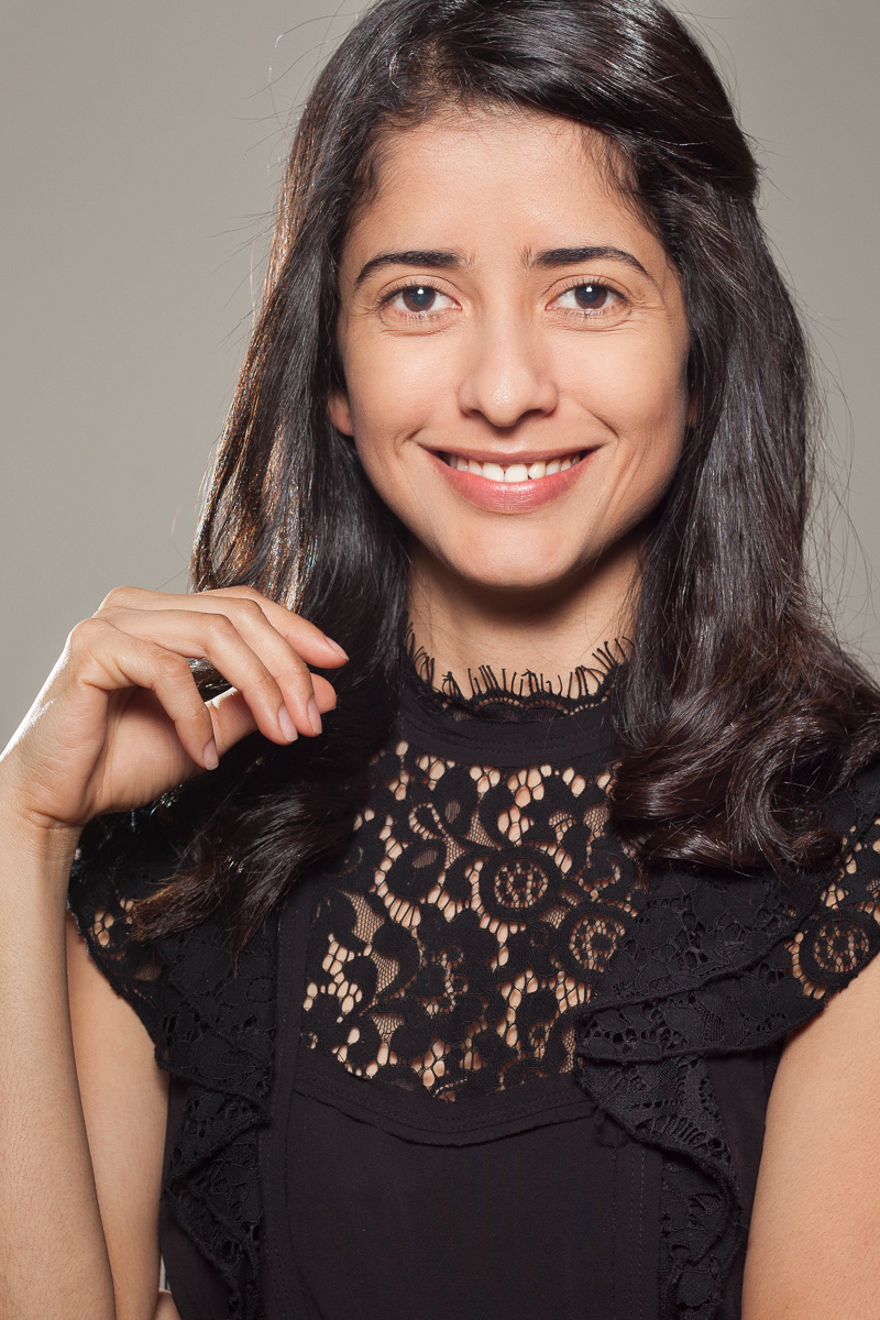 Commercial headshot. Lilibeth Rivas, actriz.