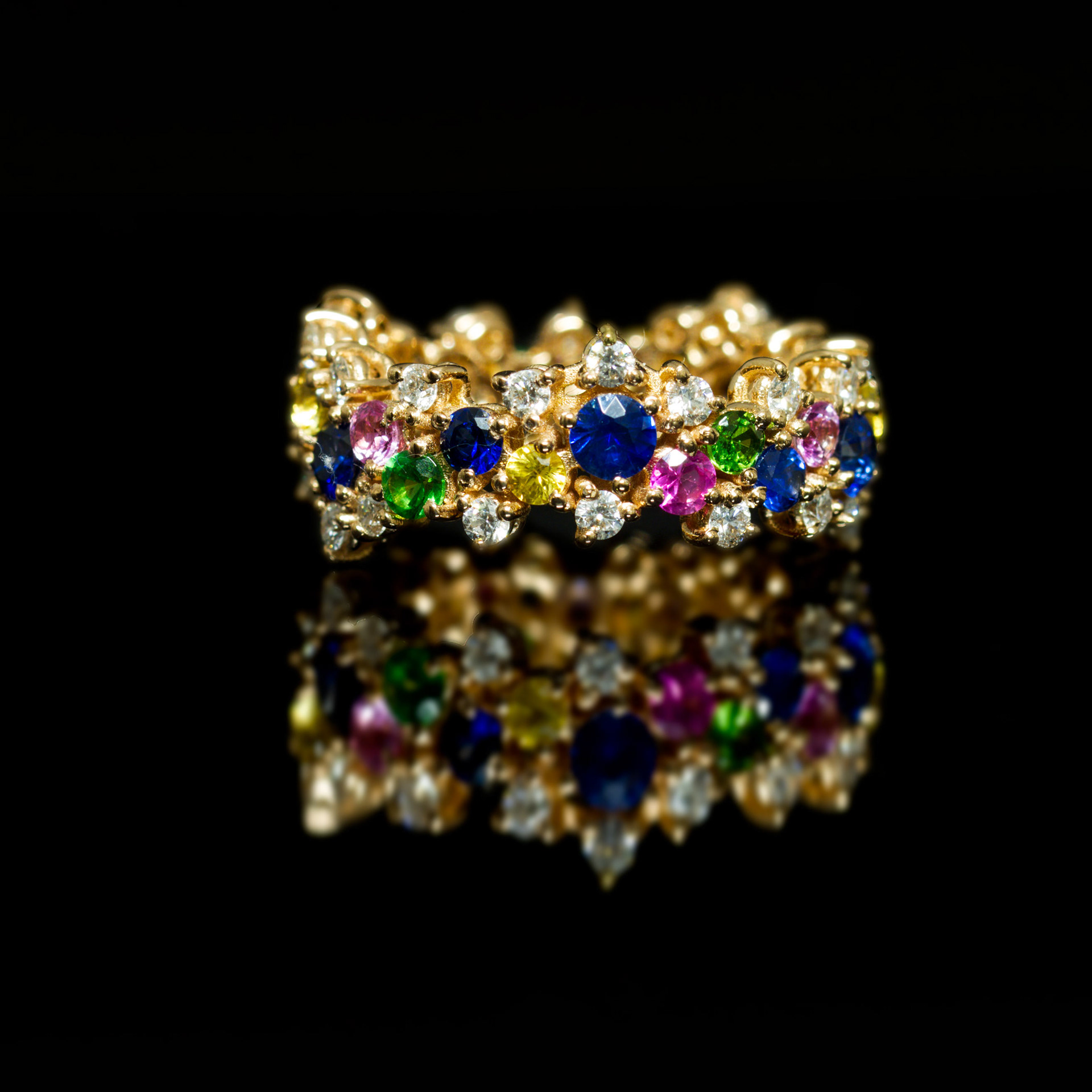 Eternelle in oro 18 kt con Zaffiri multicolor, Tsavoriti e Diamanti