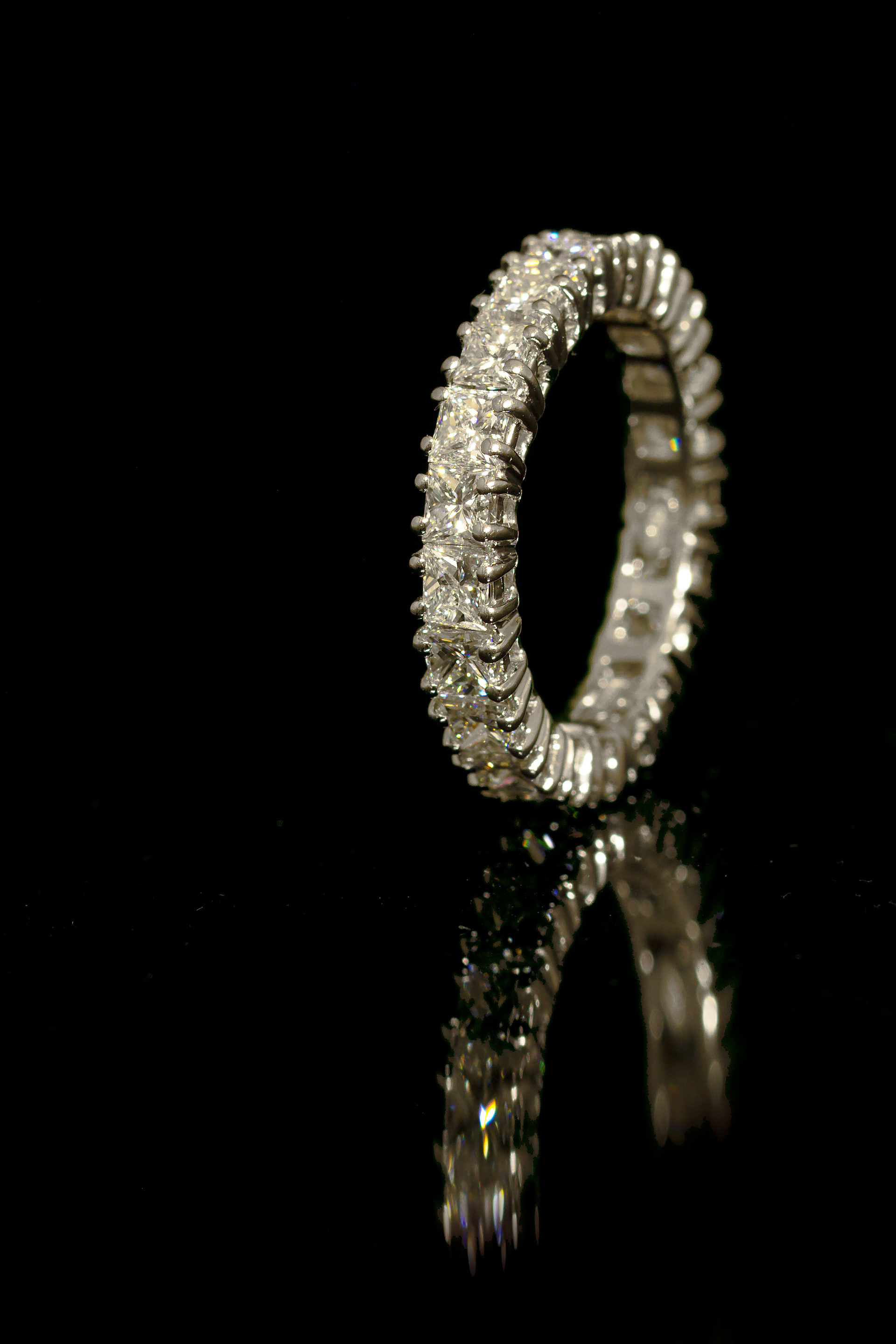 Eternelle in oro 18 kt con Diamanti taglio princess