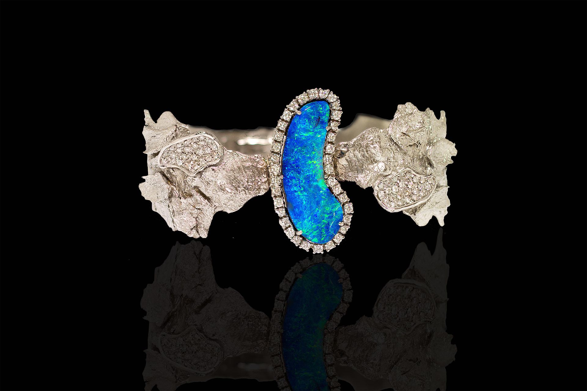 Bracciale in oro 18 kt con Opale boulder e Diamanti