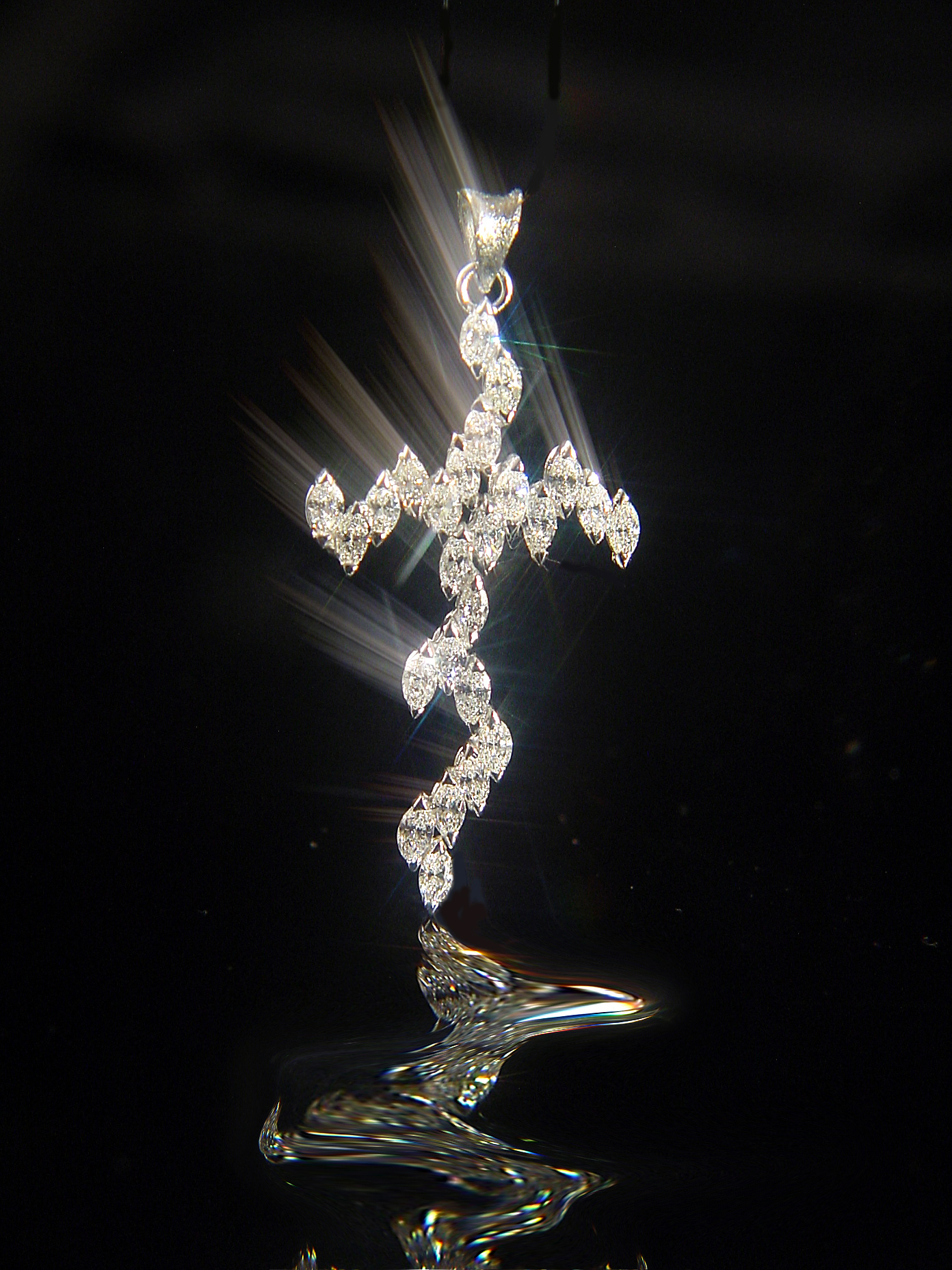 Pendente in oro 18 kt con Diamanti taglio Navette