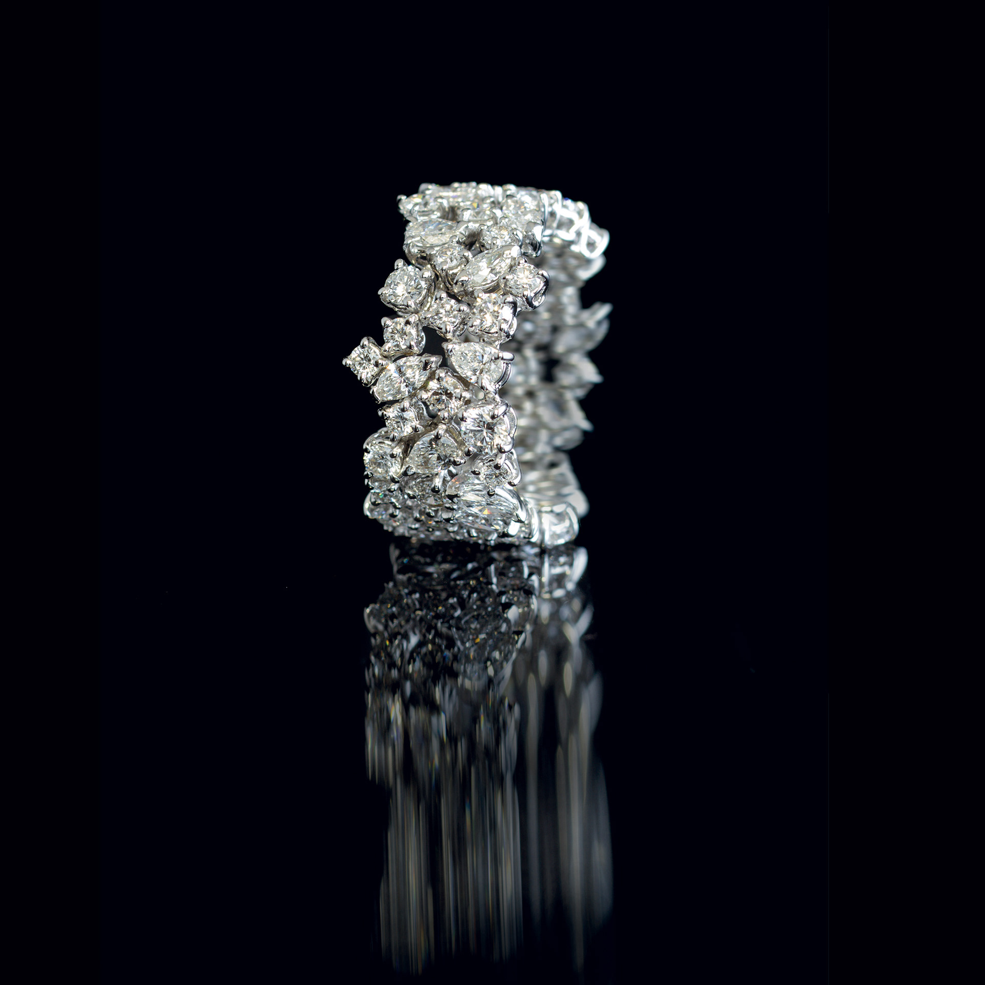 Eternelle in oro 18 kt con Diamanti