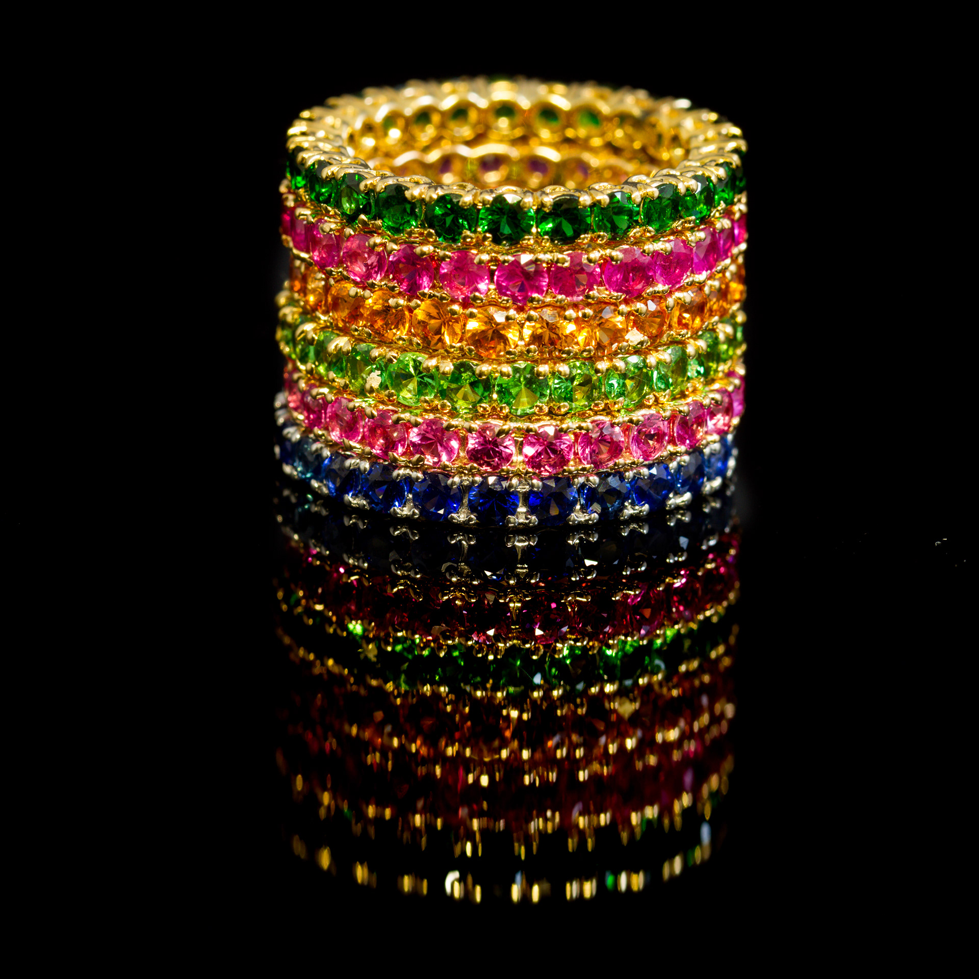 Eternelle in oro 18 kt con gemme e grandezze varie