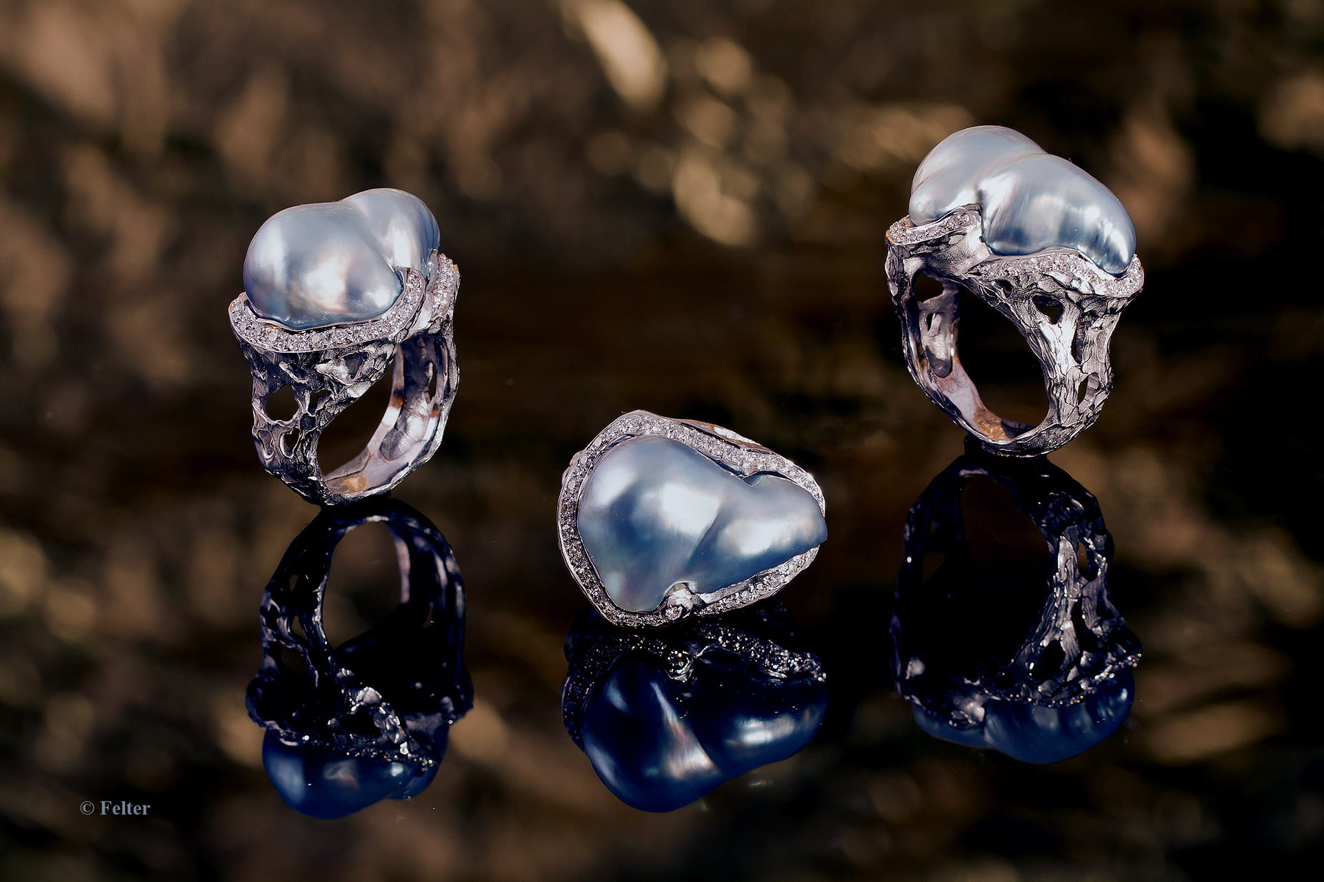 Anello in oro 18 kt con Perla australiana Keshi e Diamanti