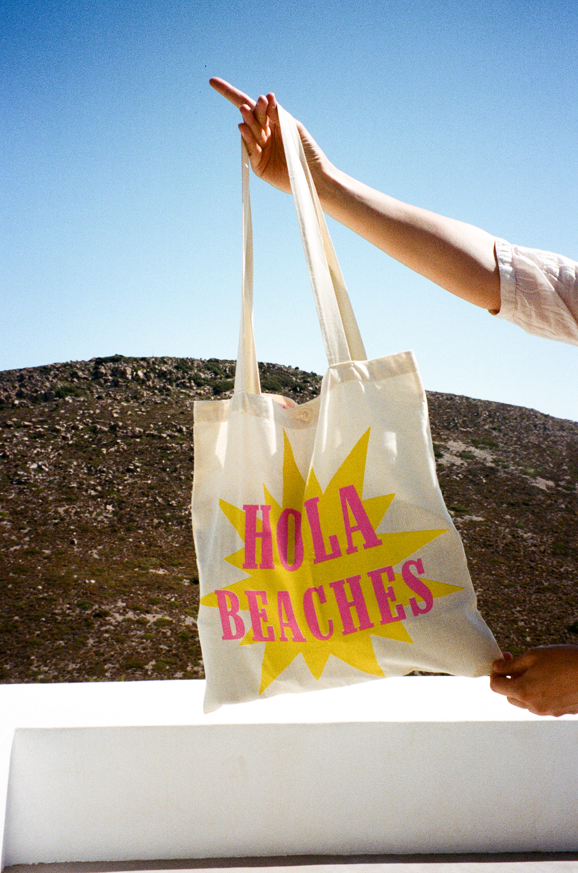 Hola Beaches Tote Bag