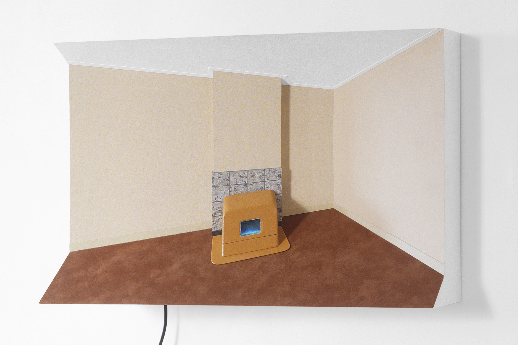 Gaskachel, 2001. Mdf, Verf, Plastic, Lcd-monitor met vlammen, B. 56 – H. 41 – D. 16 Cm.