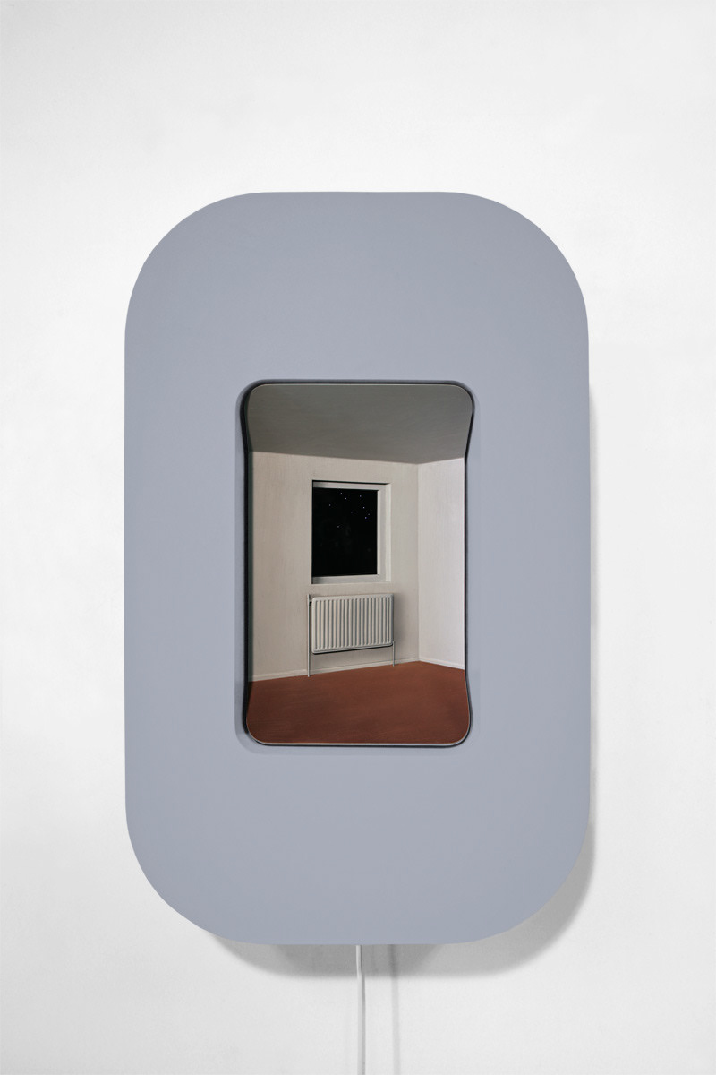 Utopia II, Lone Star, 2016. Mdf, Glas, Metaal, Alkyd Verf, Led Licht, B.53 – H.86 – D22 Cm.