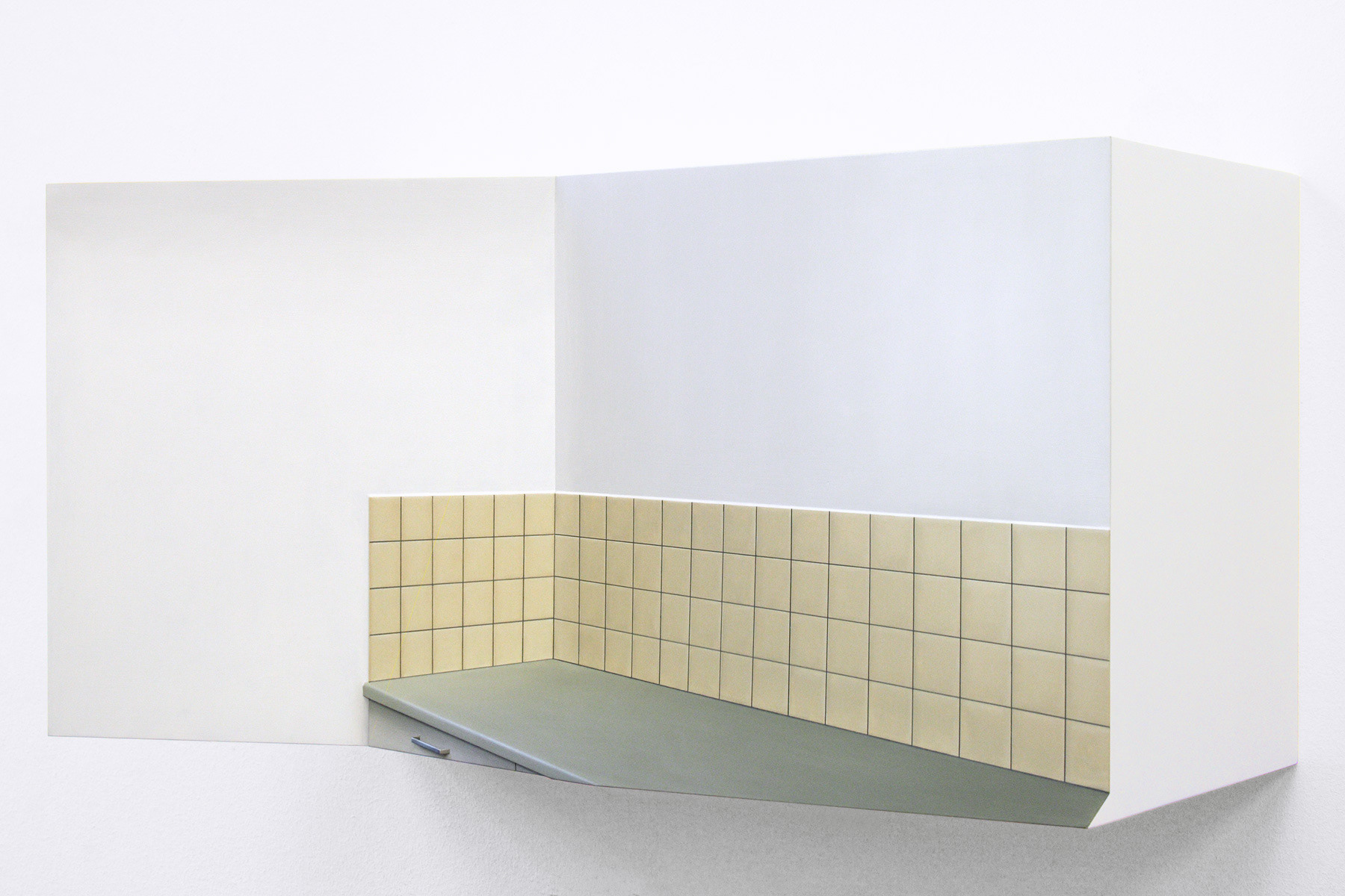 Kitchen-Sink Drama, 2008. Mdf, Metaal, Alkyd verf, B. -89 H. -42 D. -35 Cm.