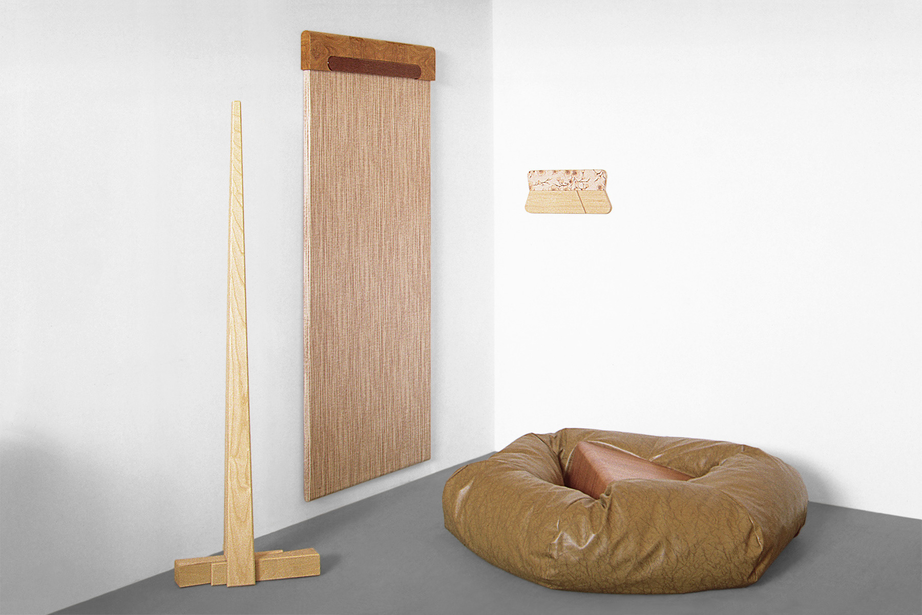 Ensemble II, 1994 Installatie, diverse materialen