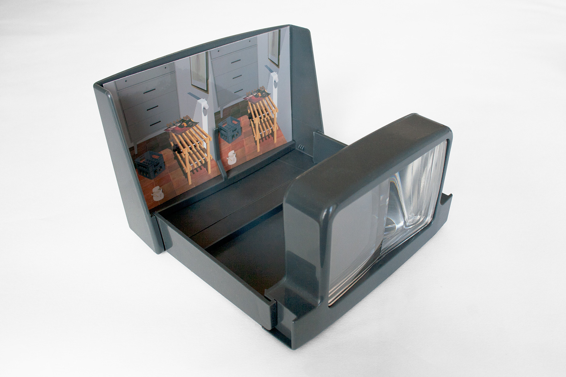 Kern Gezin, 2017. Stereo Viewer, B.15 – H.5 – D.12 cm. Onbeperkte oplage.