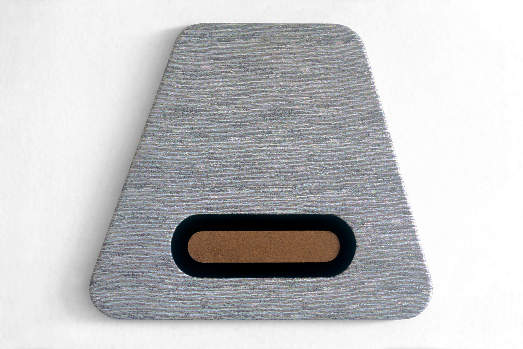 Blip, 1993 Stof, hardboard op houten paneel, H. 40 - B.37 - D. 2,5 cm