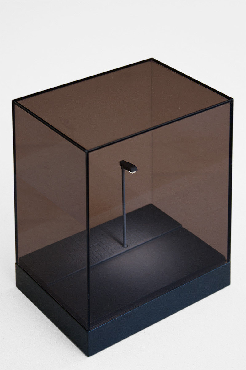 Laterne, 2011. Mdf, Alkyd Verf, Plastic, Led Licht, Perspex, B.15 - H.19 - D.11 Cm.