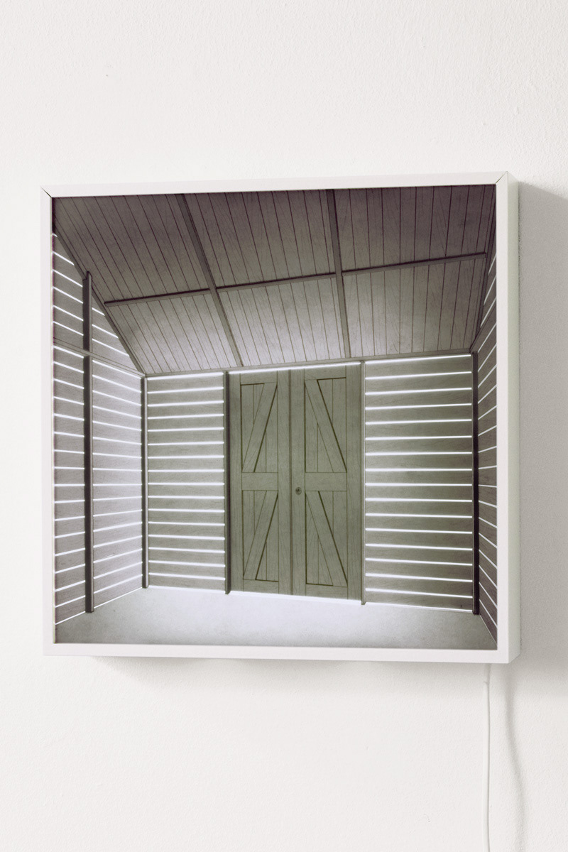 Lichtbak-Schuur, 2005. Potlood Op Papier, Glas, Tl-Lampen, B-37 H-37 D-8 Cm. 