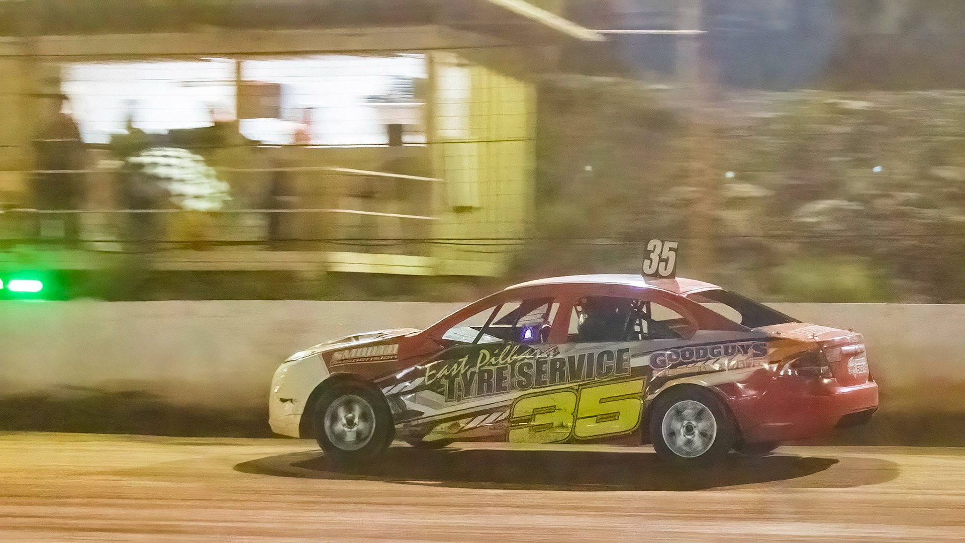 "Cheesy" Craig Clayton takes chequer