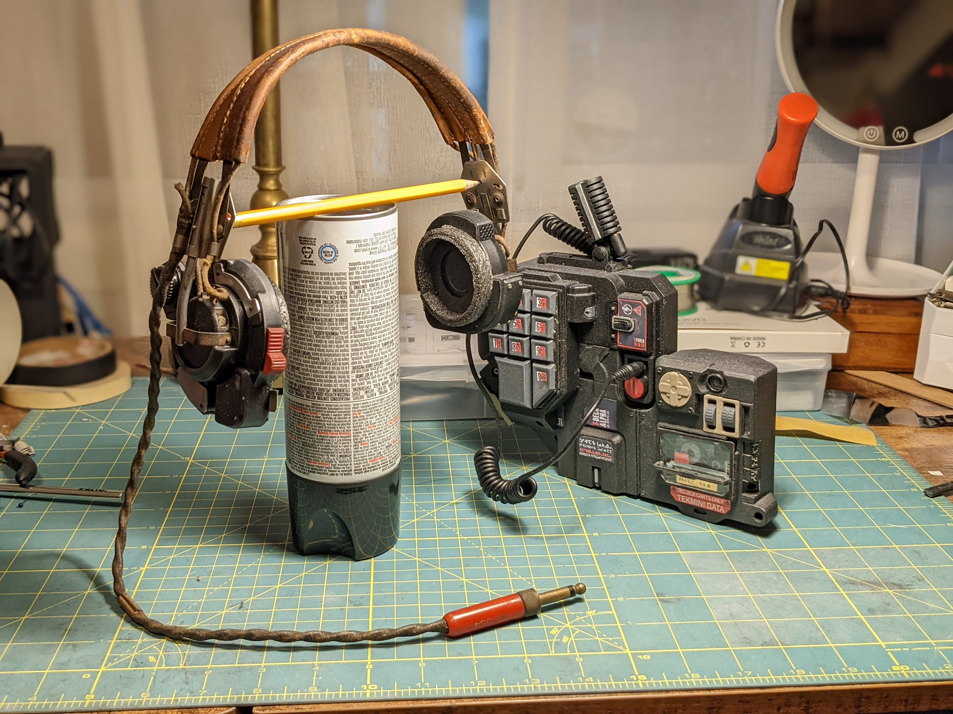 Monitoring Headphones and Radio Deck (mixed 3D printing)