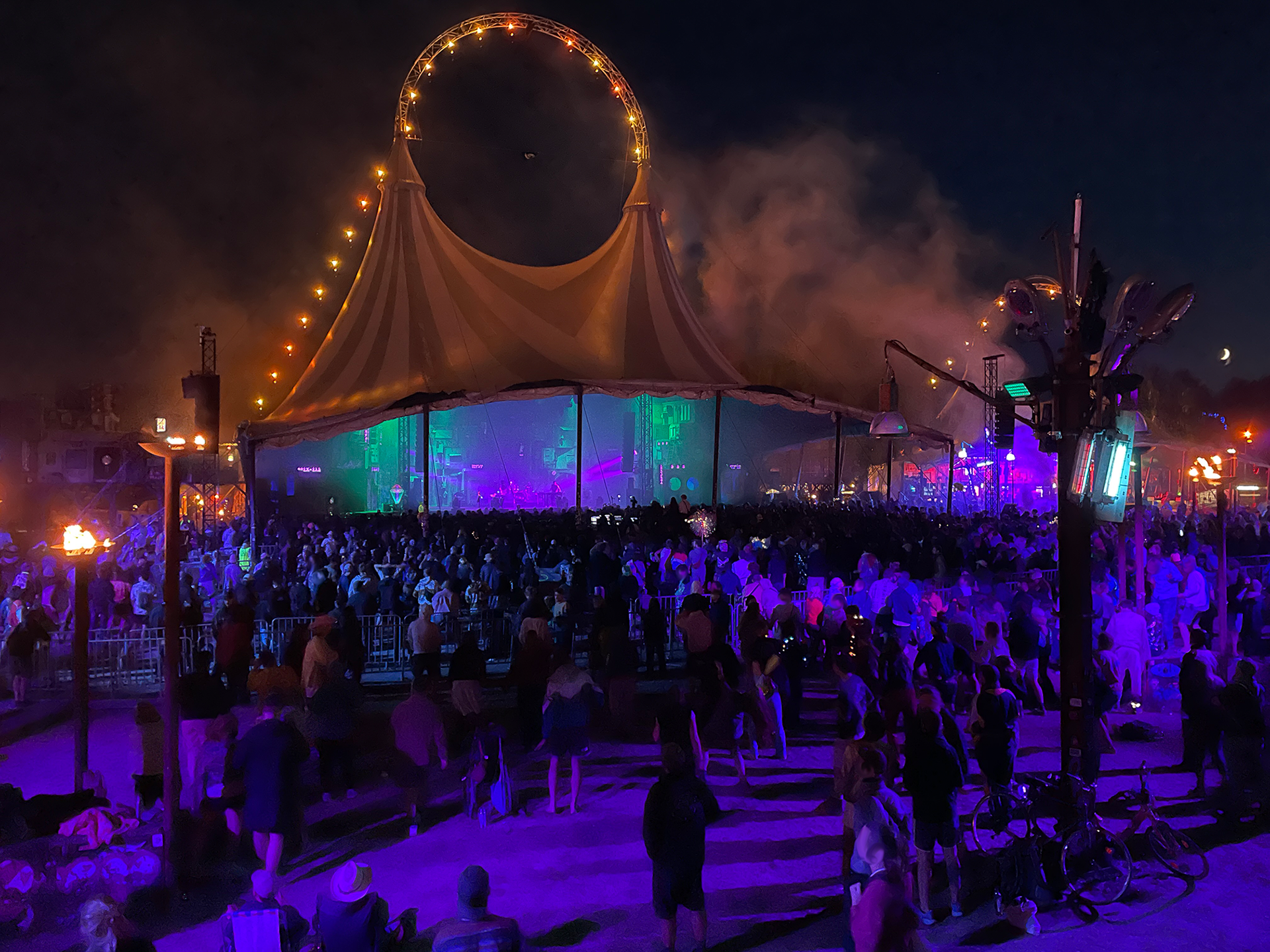 Palapa Bühne beim Fusion Festival