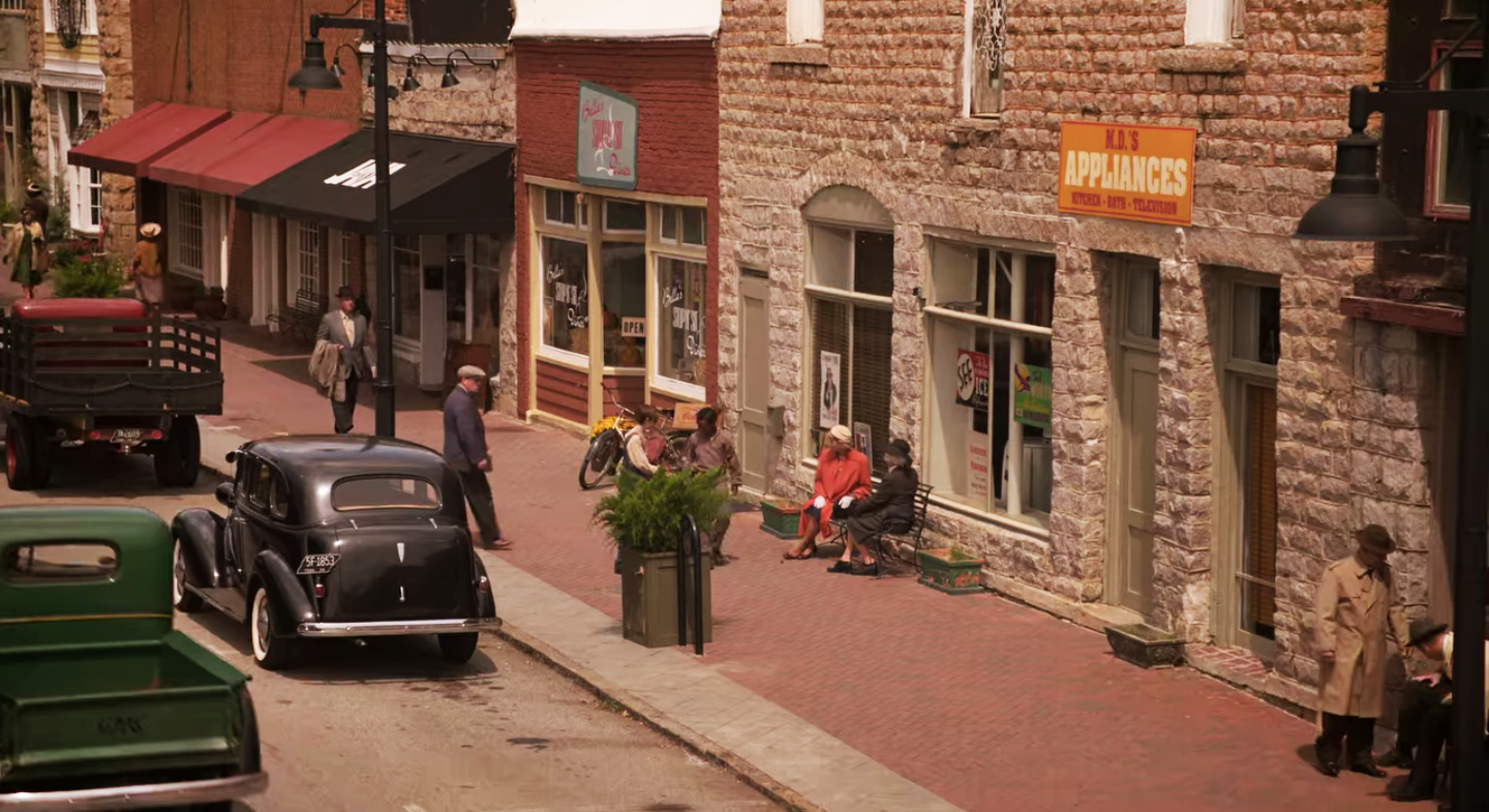 SHOPS EXTERIOR LOCATION SET