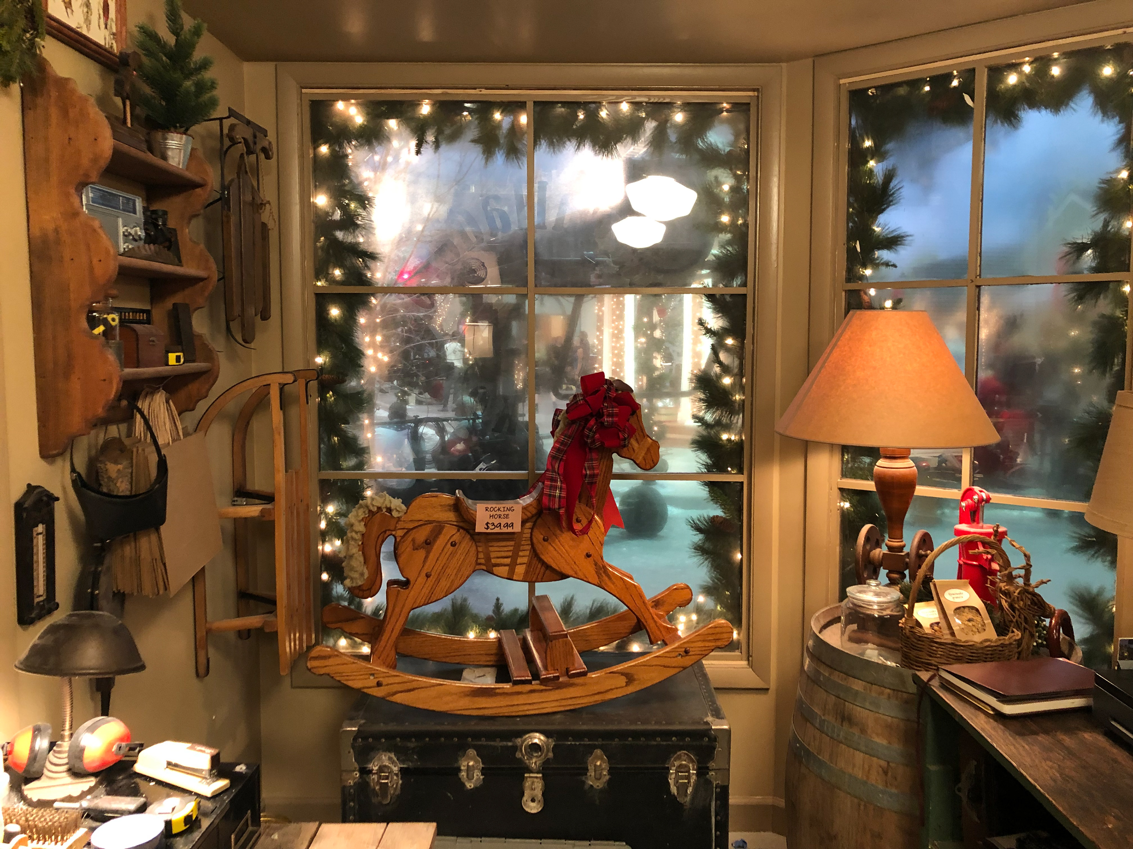 GENERAL STORE SET INTERIOR