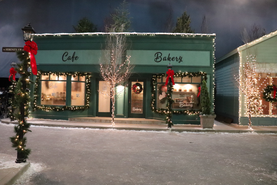CAFE AND BAKERY SET EXTERIOR
