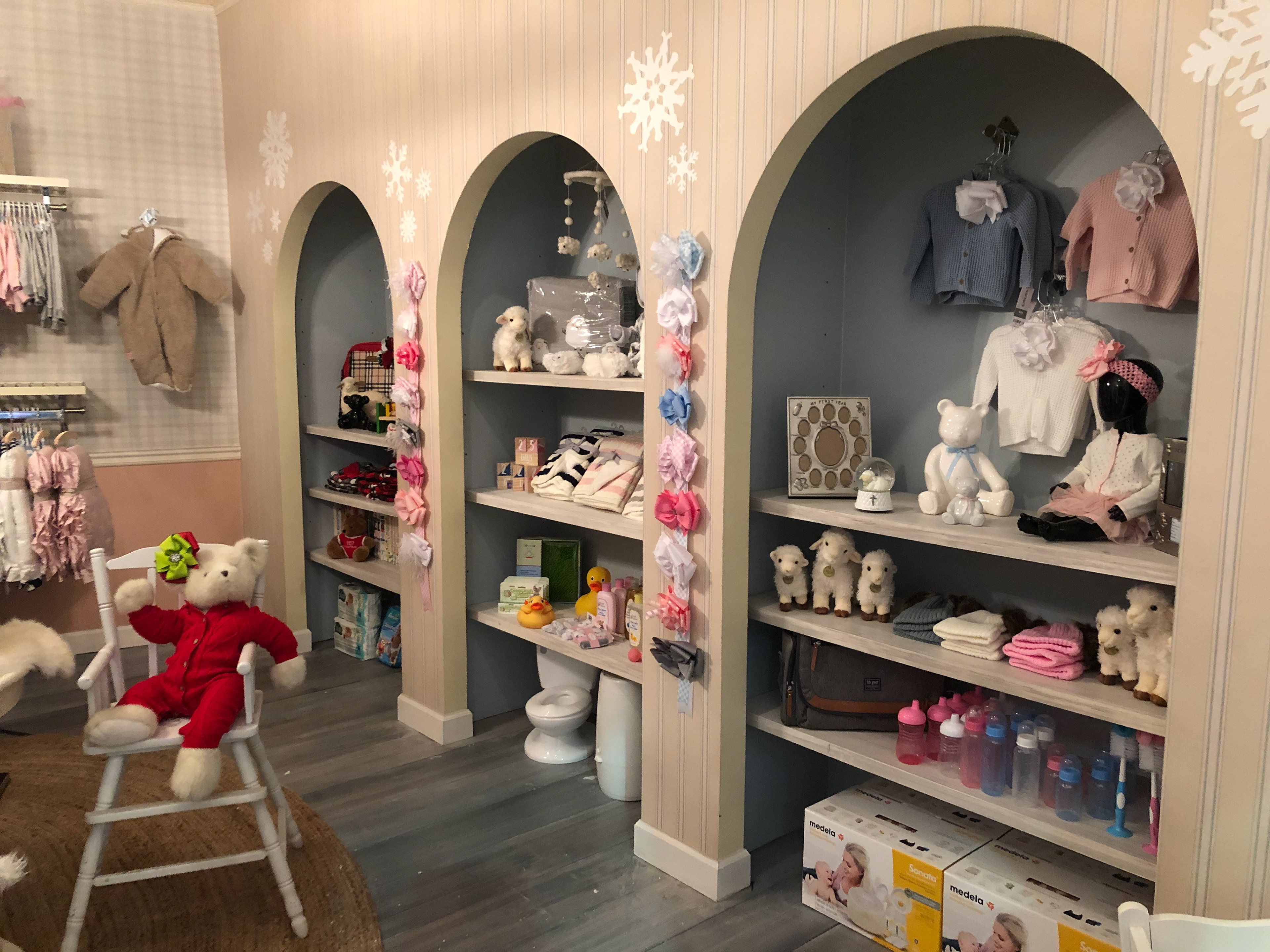 MARY HAD A LITTLE LAMB SET INTERIOR