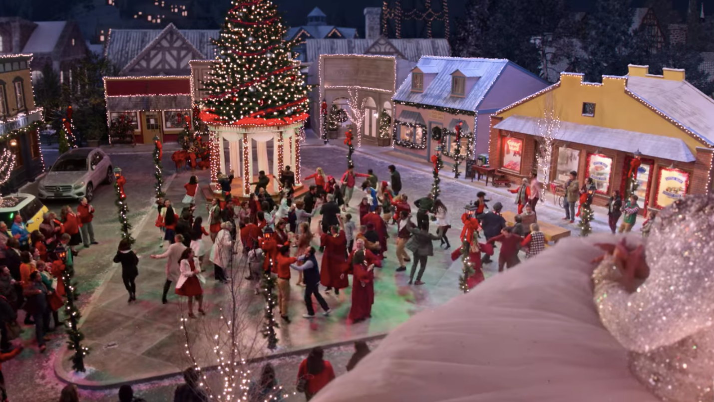 TOWN SQUARE SET
