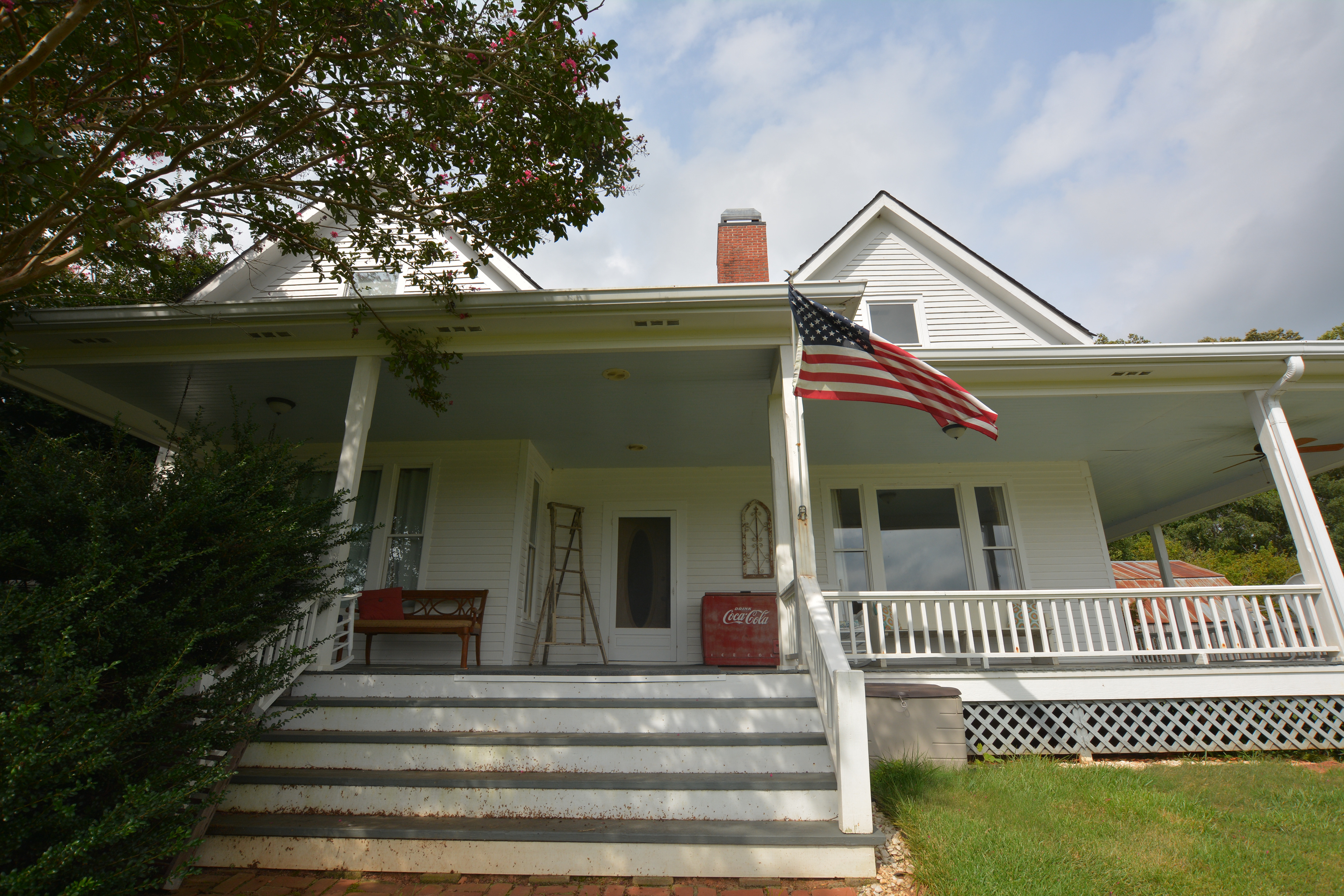 THE HOLDER HOUSE EXTERIOR LOCATION