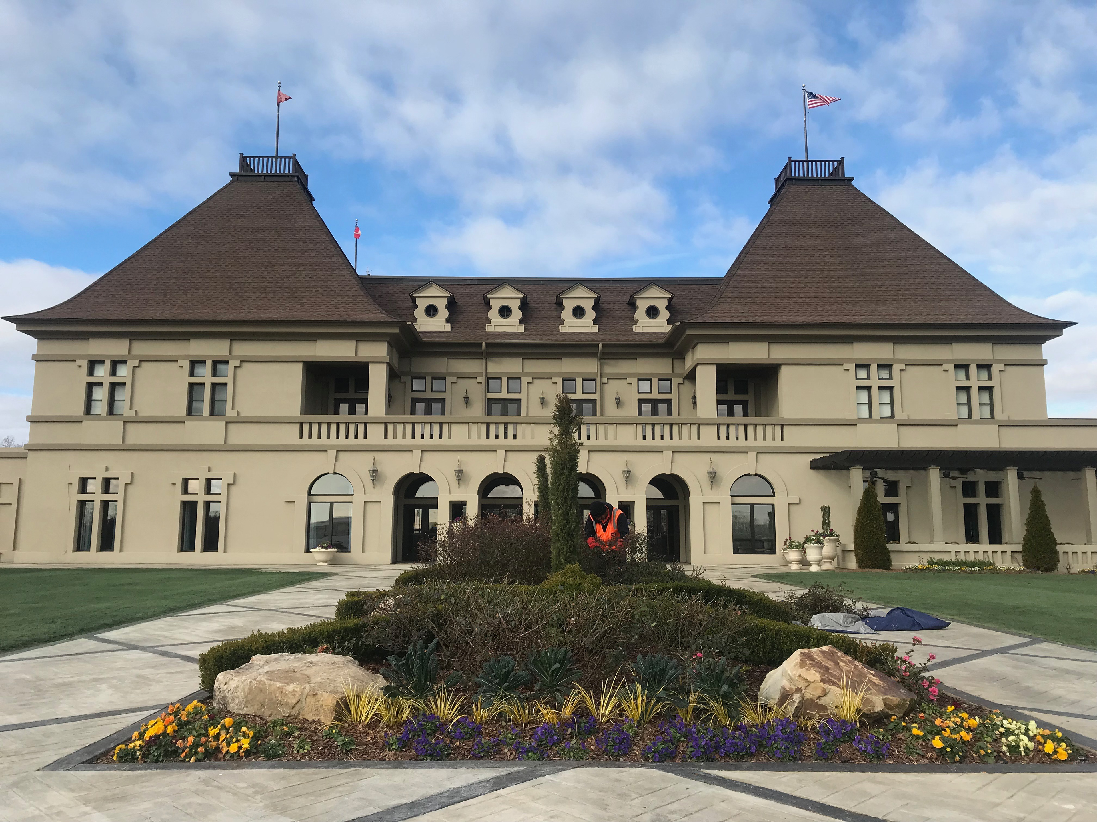 CHATEAU ELAN LOCATION