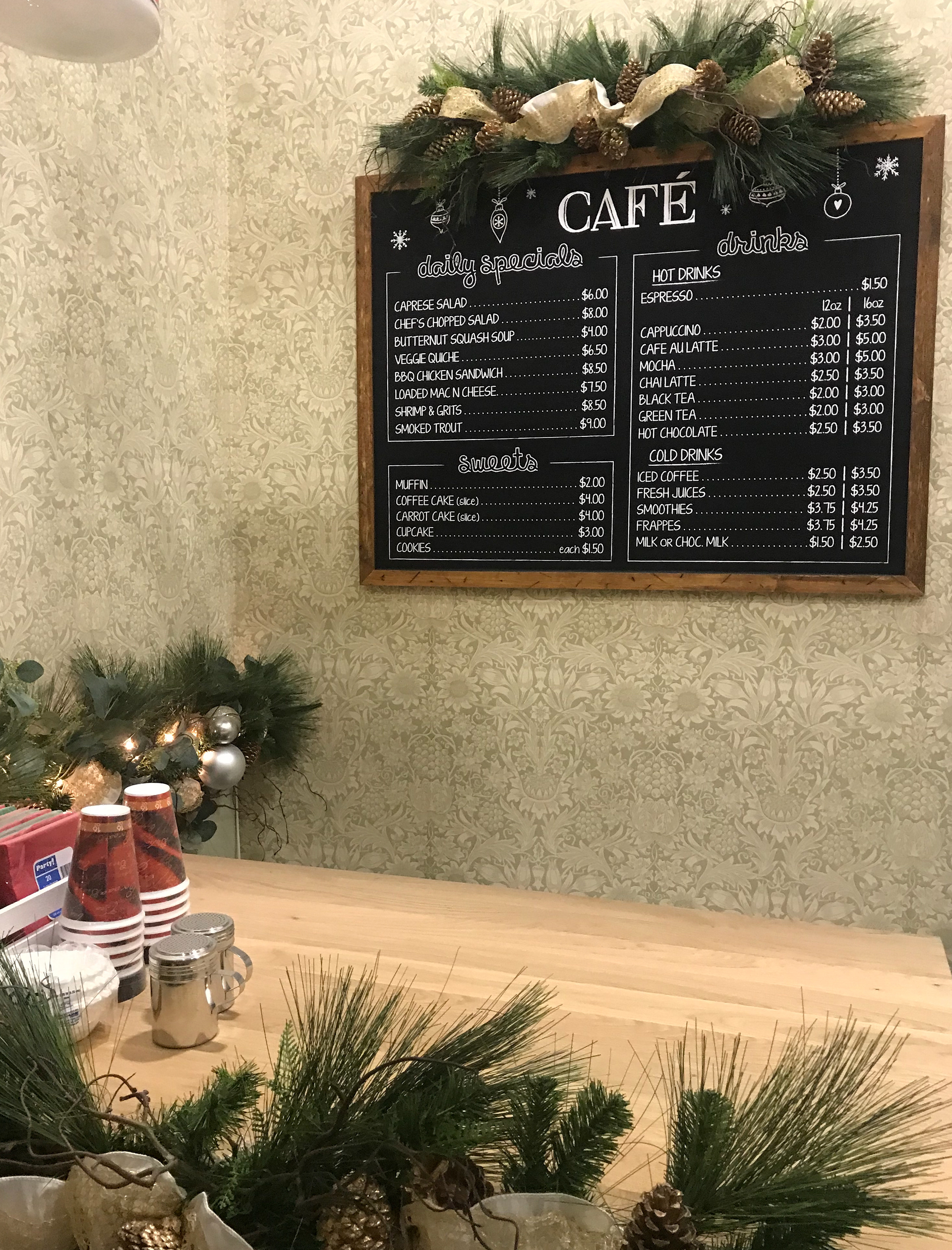 CAFE SET INTERIOR