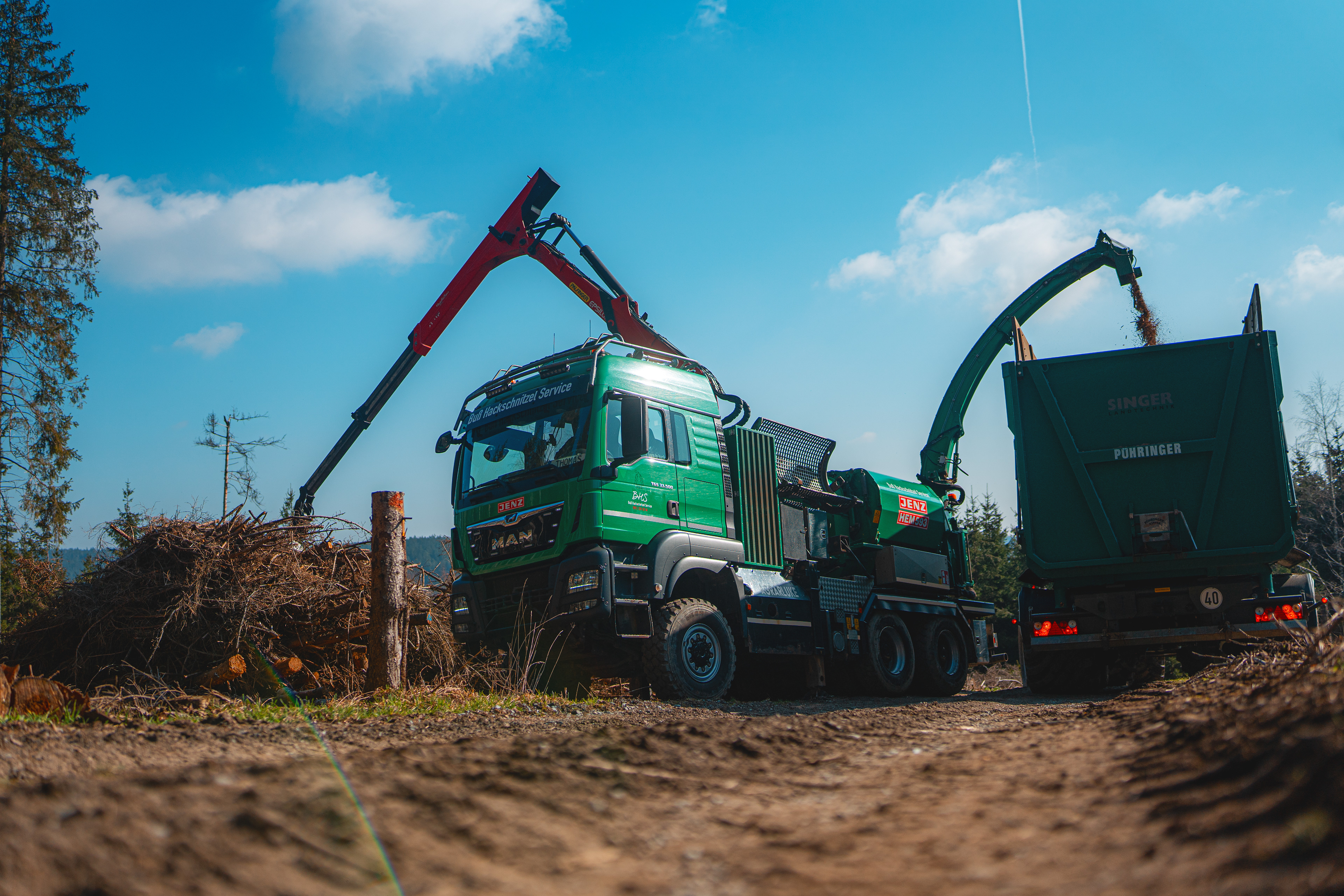 Hackschnitzel direkt im Wald - kein Problem!