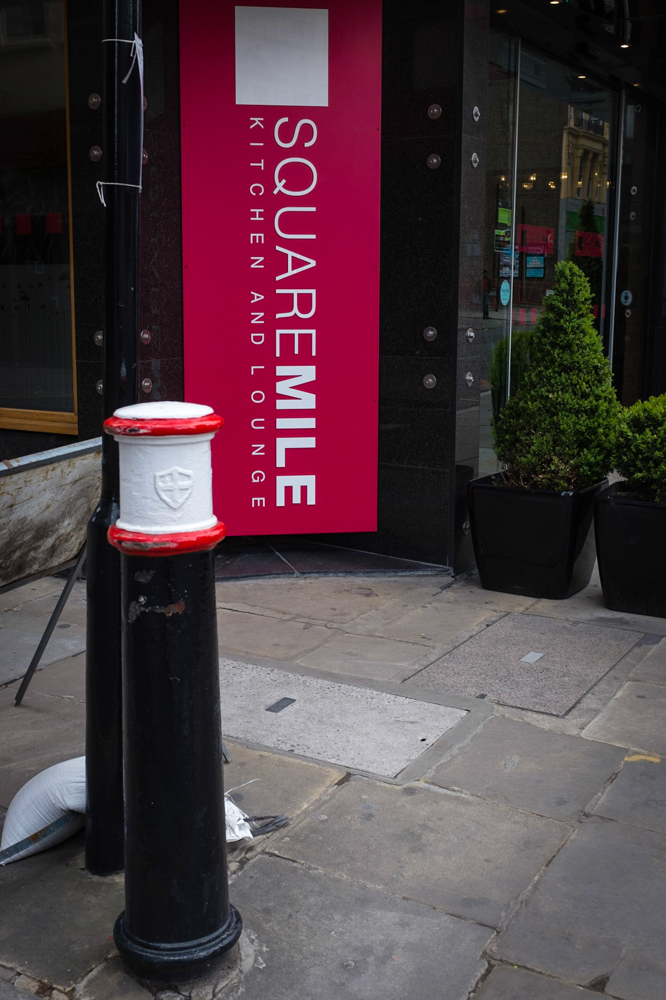 Catching up, because I am lazy!I have a vague (and possibly erroneous) recolection that these bollards are used to mark the boundaries of the City of London.