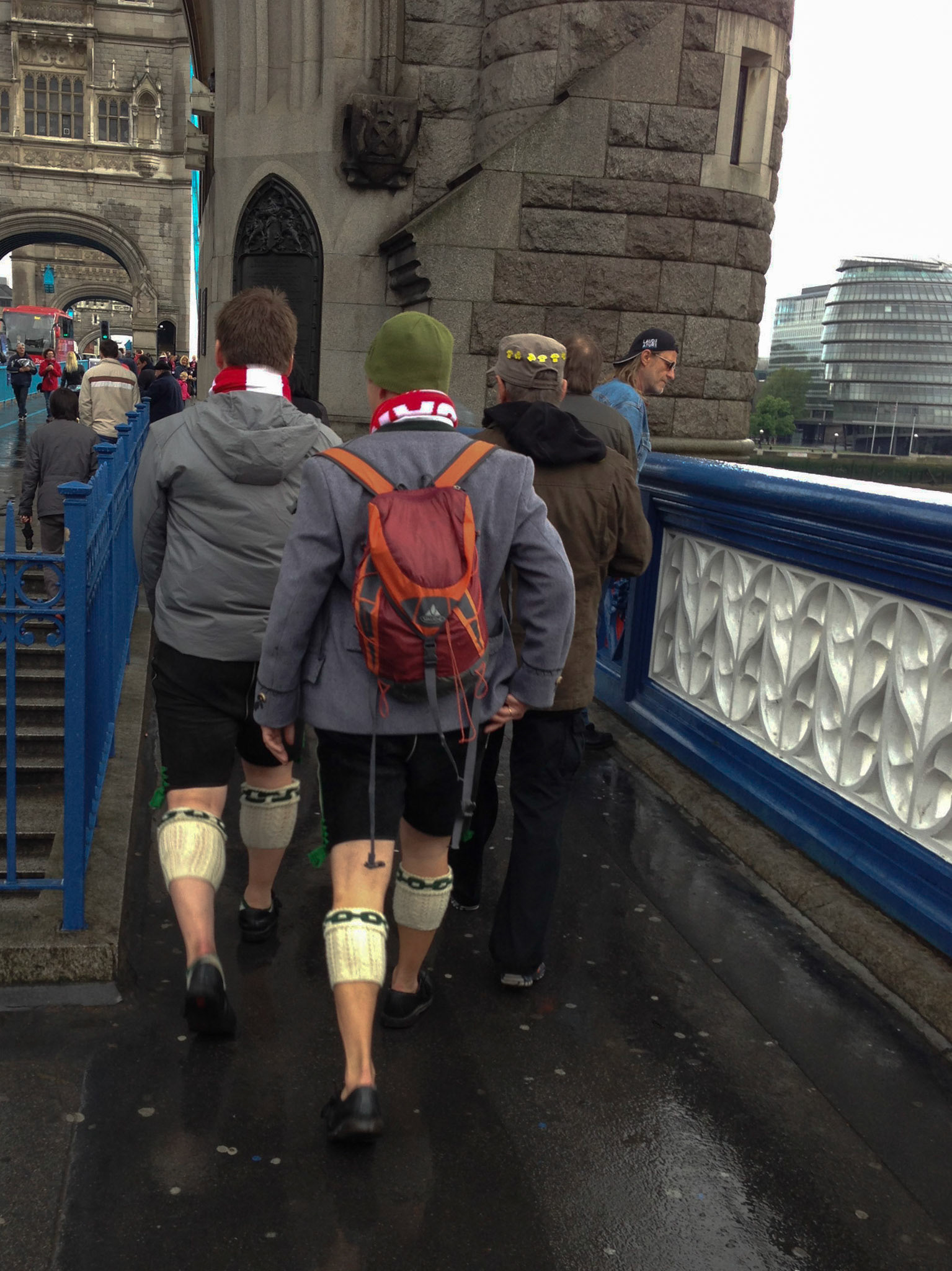 I was crossing Tower Bridge when I spotted this pair of gentlemen.My only concern was their socks.